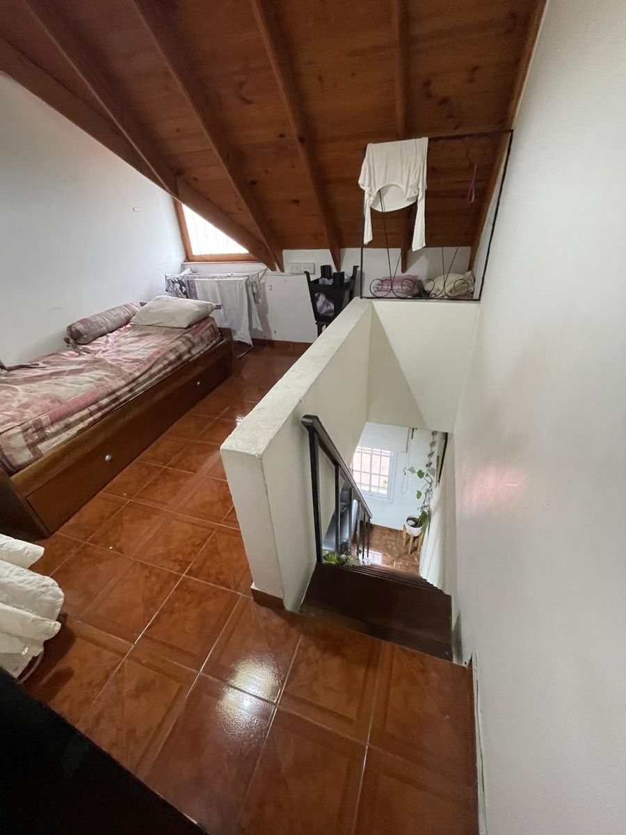 VENDE DUPLEX 4 AMBIENTES LOMAS DEL MIRADOR - 10