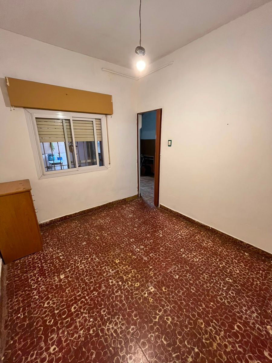 VENTA CASA 3 AMBIENTES CON GARAJE Y DEPARTAMENTO 3 AMBIENTES AL FONDO. LA TABLADA - 2