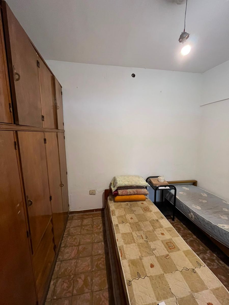 VENTA CASA 3 AMBIENTES CON GARAJE Y DEPARTAMENTO 3 AMBIENTES AL FONDO. LA TABLADA - 26