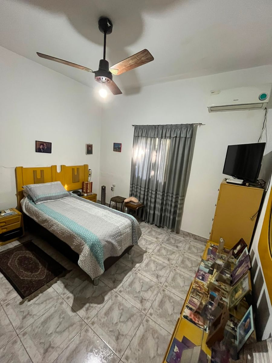 VENTA CASA 3 AMBIENTES CON GARAJE Y DEPARTAMENTO 3 AMBIENTES AL FONDO. LA TABLADA - 51