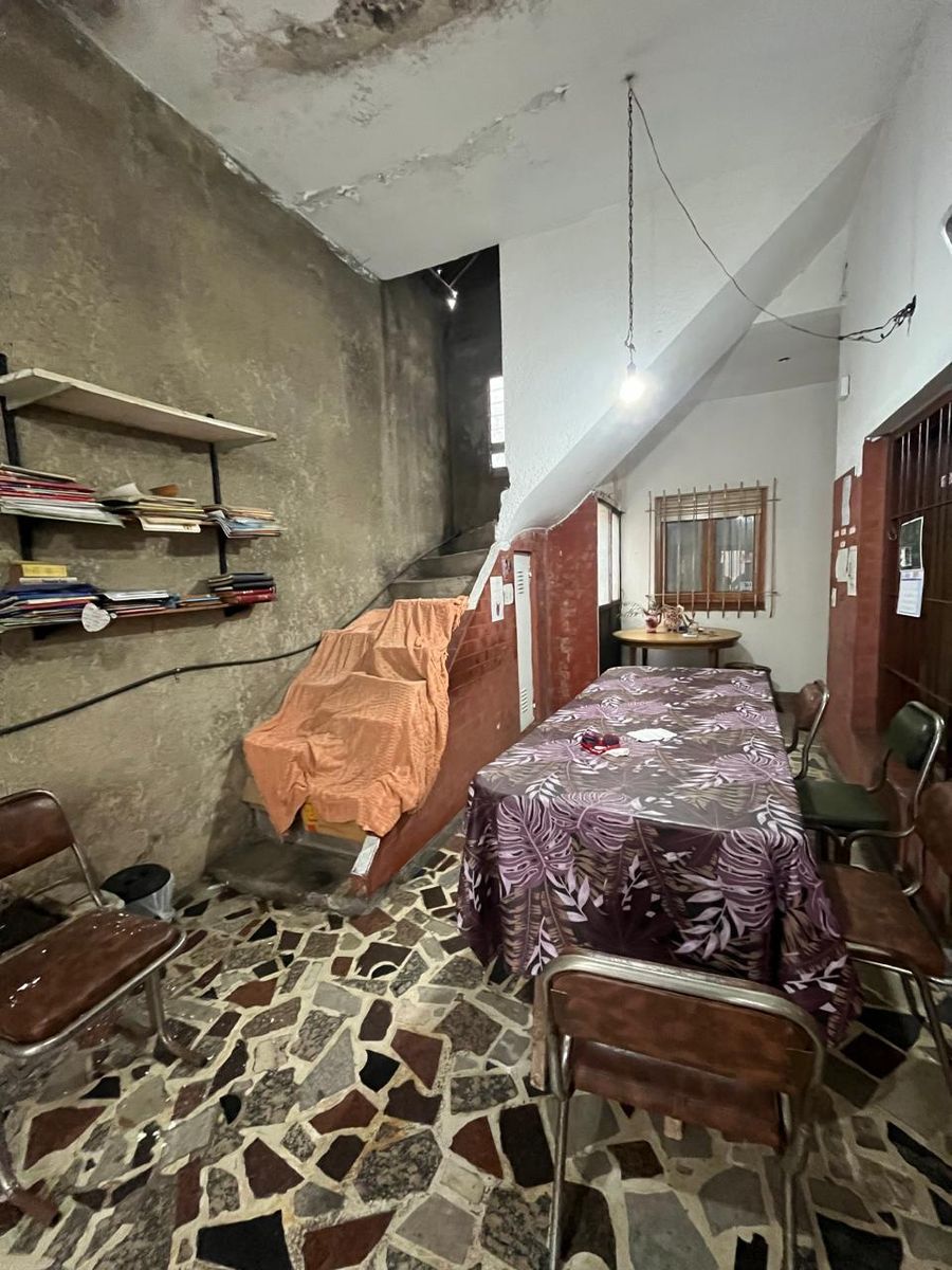 VENTA CASA 4 AMBIENTES. ISIDRO CASANOVA - 6