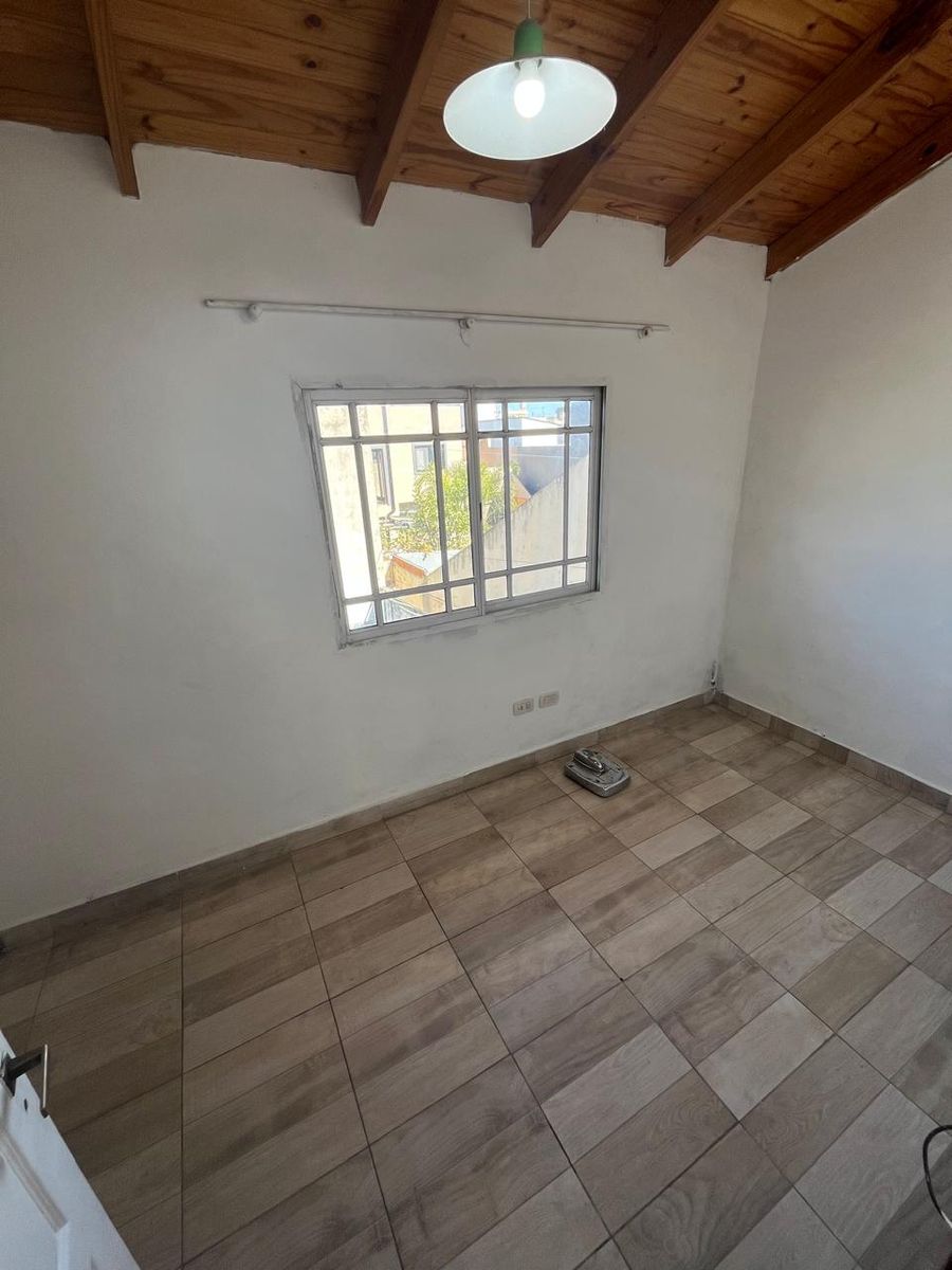 ALQUILER PH 4 AMBIENTES INTERNO EN PRIMER PISO. LA TABLADA - 8