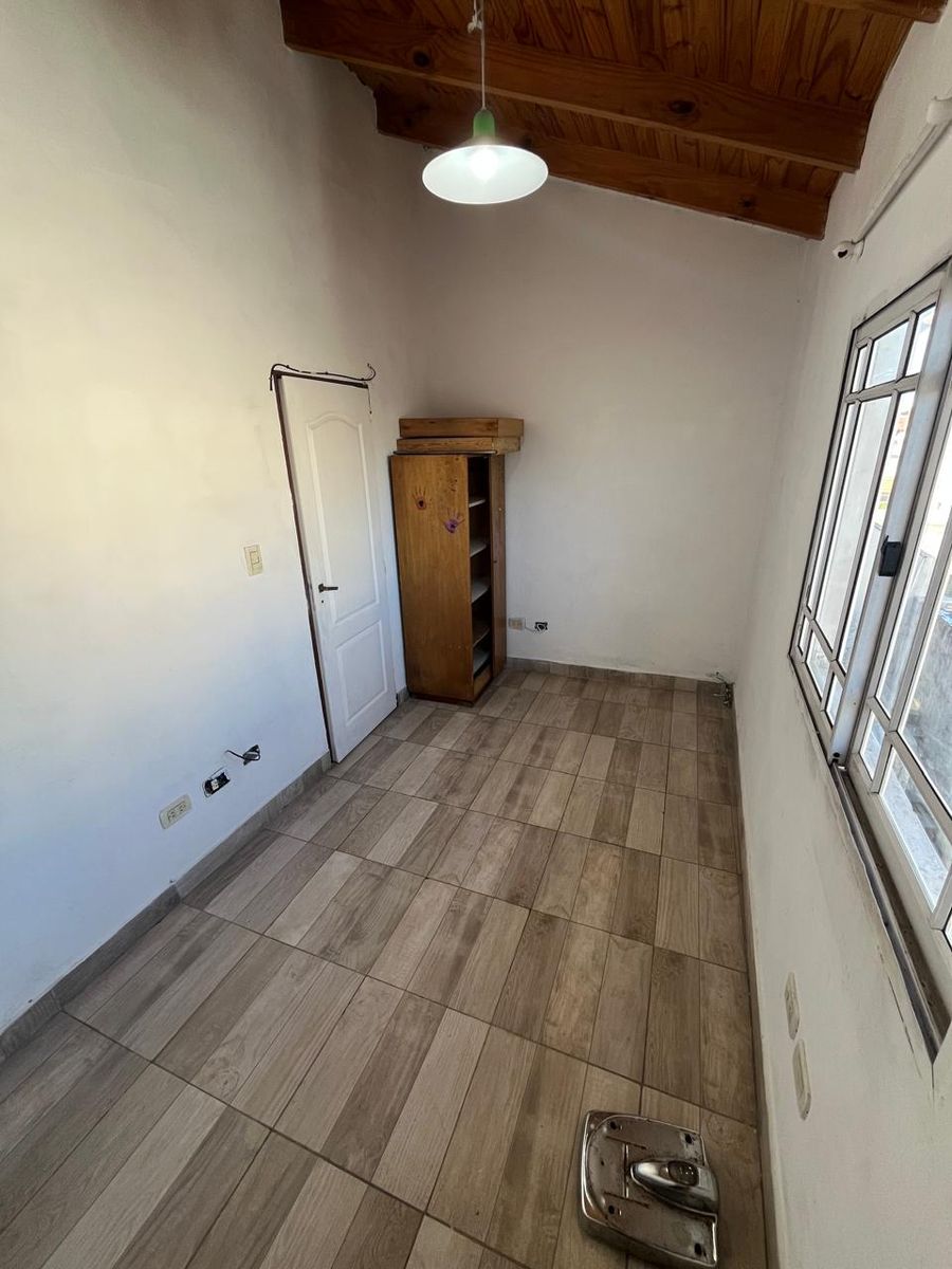 ALQUILER PH 4 AMBIENTES INTERNO EN PRIMER PISO. LA TABLADA - 11