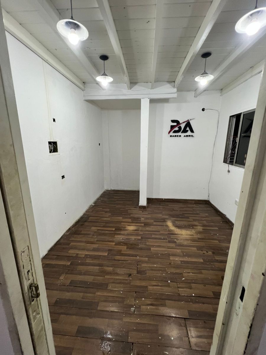 ALQUILER GALPON 240 m2 AVENIDA CROVARA. LA TABLADA - 5