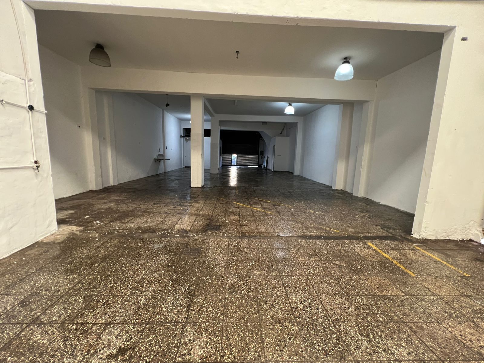 ALQUILER GALPON 240 m2 AVENIDA CROVARA. LA TABLADA - 6