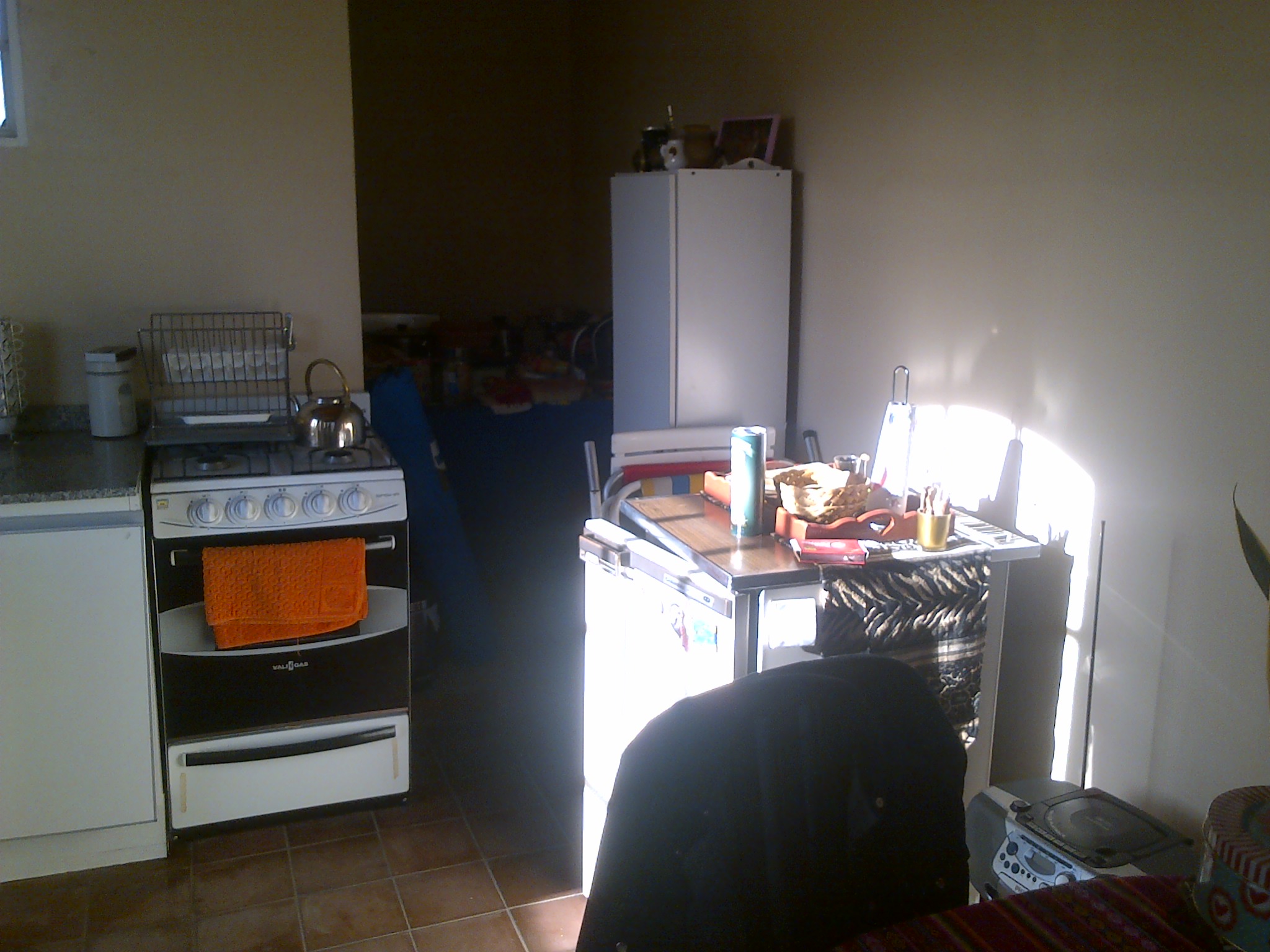 Vende casa 3 ambientes en 3 plantas Lomas del mirador PERMUTA — foto 15