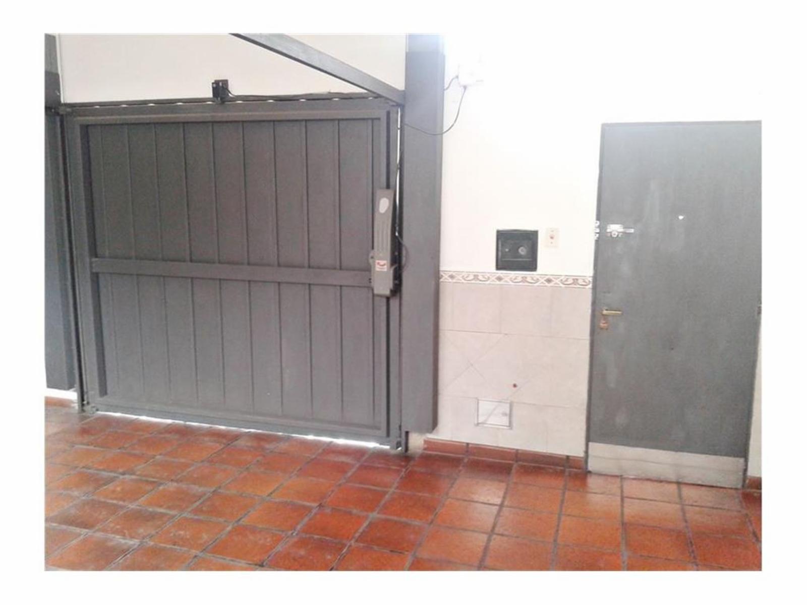 2 departamentos, excelente estado para inversor. APTO CREDITO — foto 6