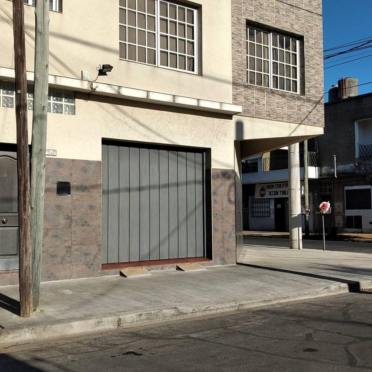 2 departamentos, excelente estado para inversor. APTO CREDITO — foto 15