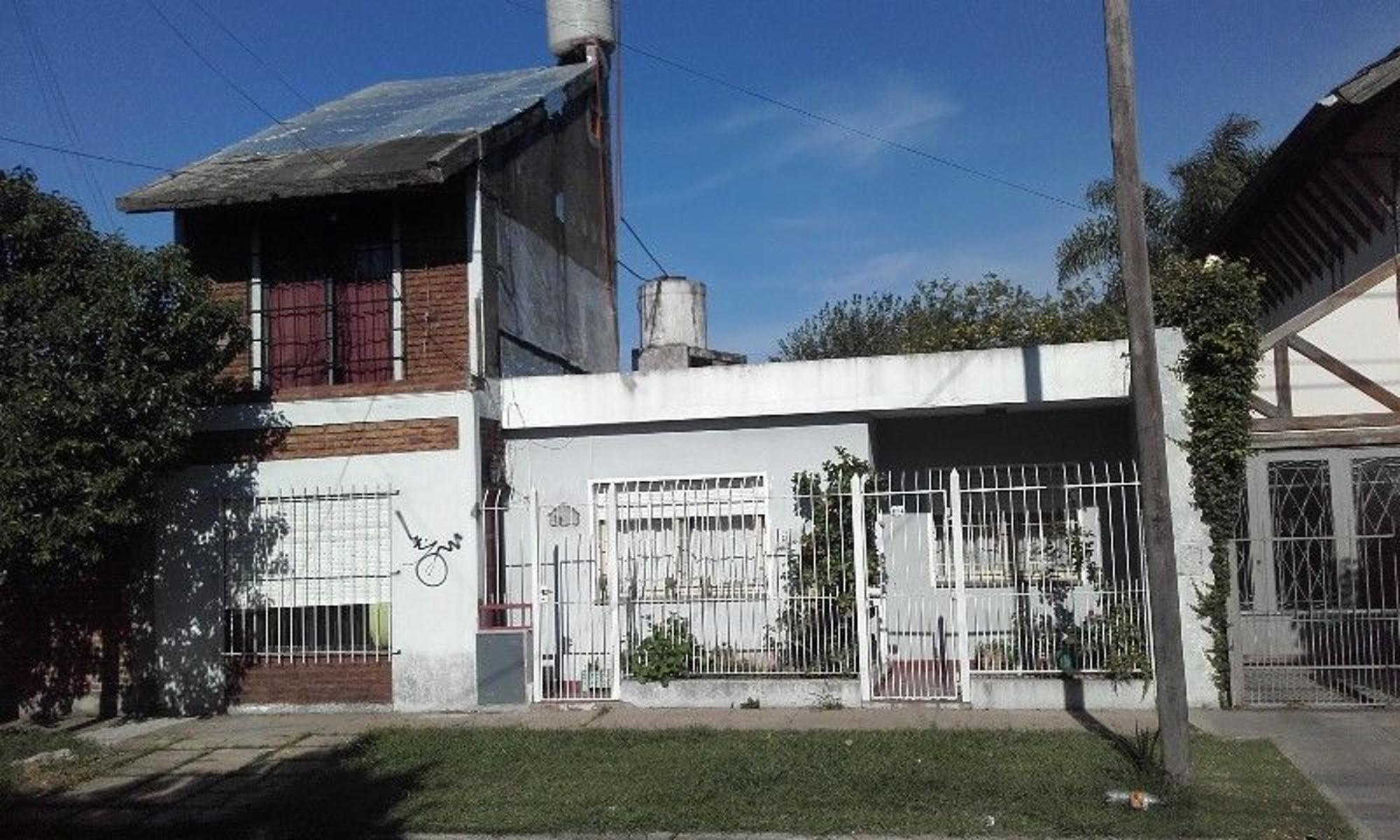 Casa 2 Dorm + Duplex 2 amb. — foto 3