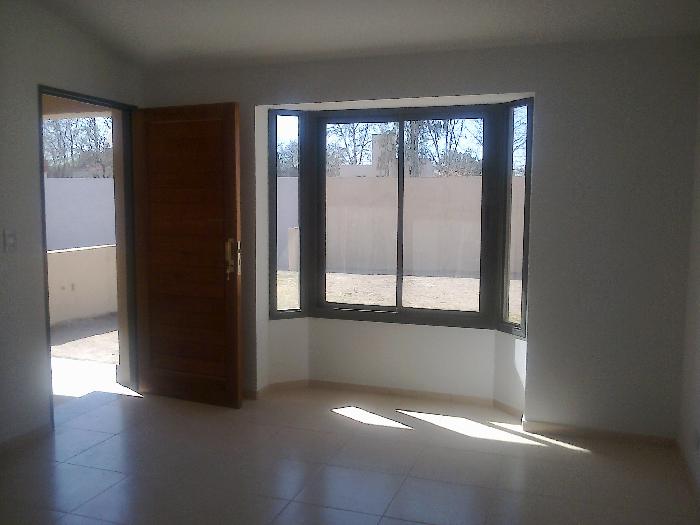 HERMOSA CASA A ESTRENAR EN HOUSING JARDINES DE ARGUELLO EN BARRIO QUINTAS DE ARGUELLO — foto 4