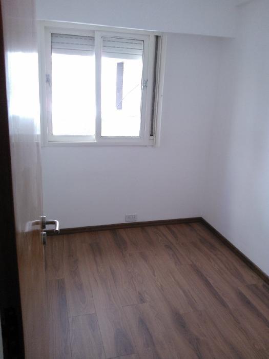 DEPARTAMENTO CATEGORIA 4 DORMITORIOS Y COCHERA EN MICROCENTRO — foto 2