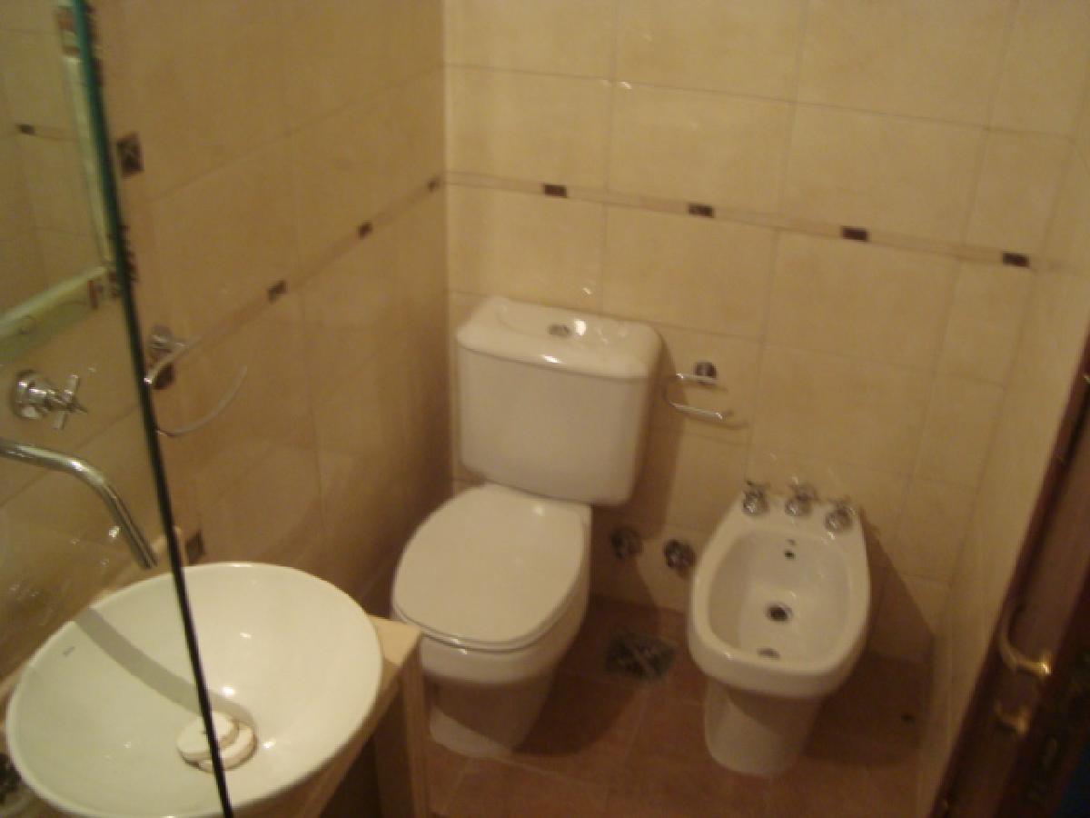 CASA DE 8 DORMITORIOS ZONA PARQUE INDEPENDENCIA - 4