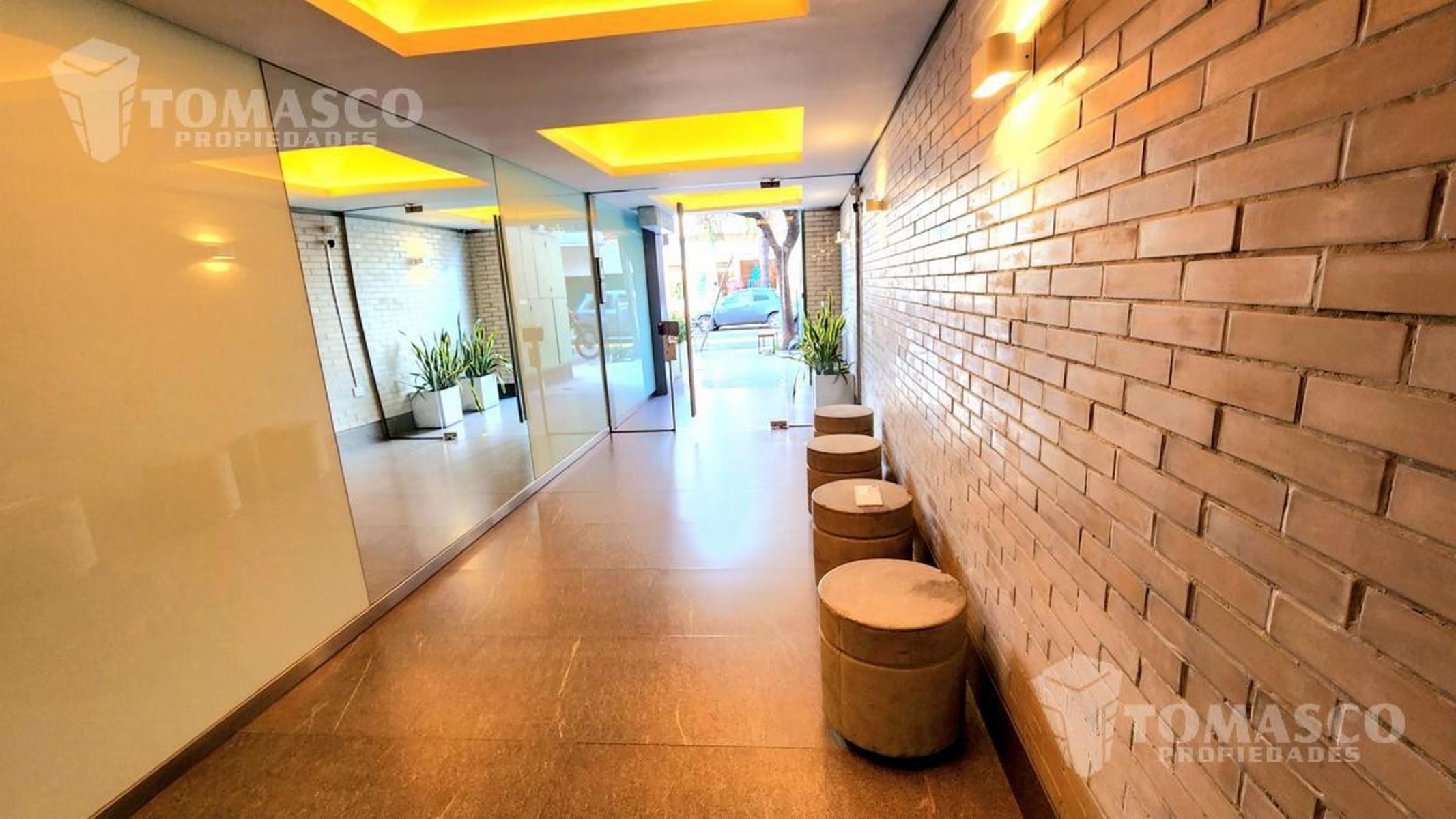 Venta Monoambiente Profesional con Balcón — foto 4
