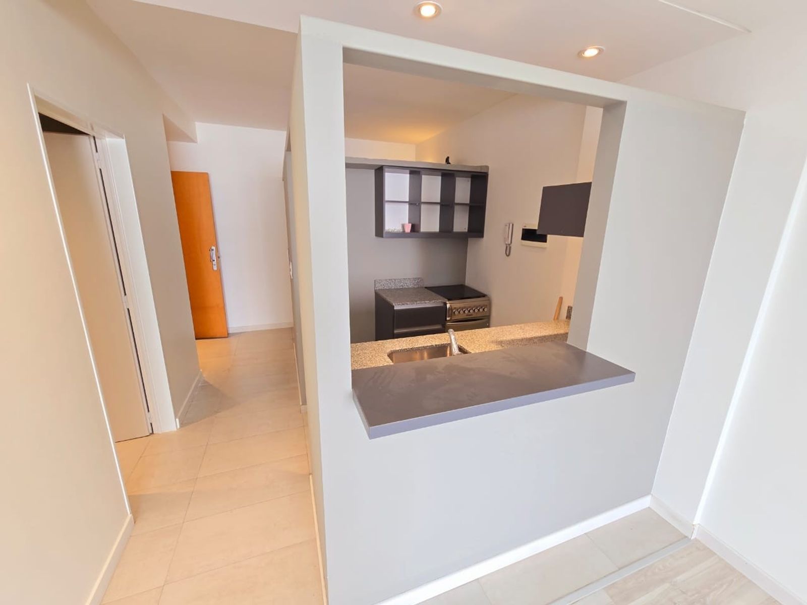 Venta Monoambiente Profesional con Balcón — foto 9