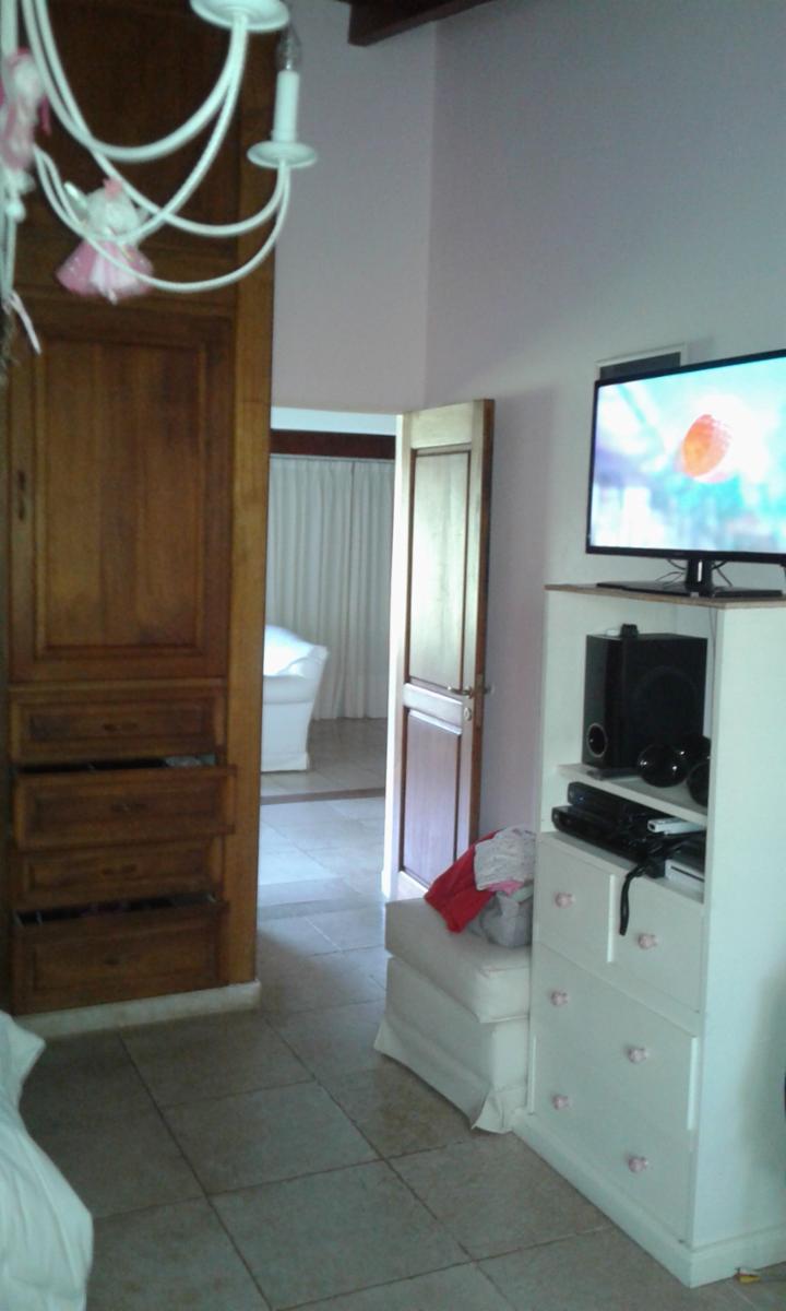 Casa quinta de categoría, pileta y quincho - 11