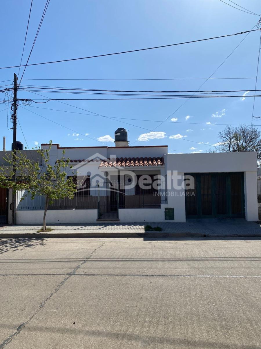 Casa de 2 dormitorios en barrio Alberdi