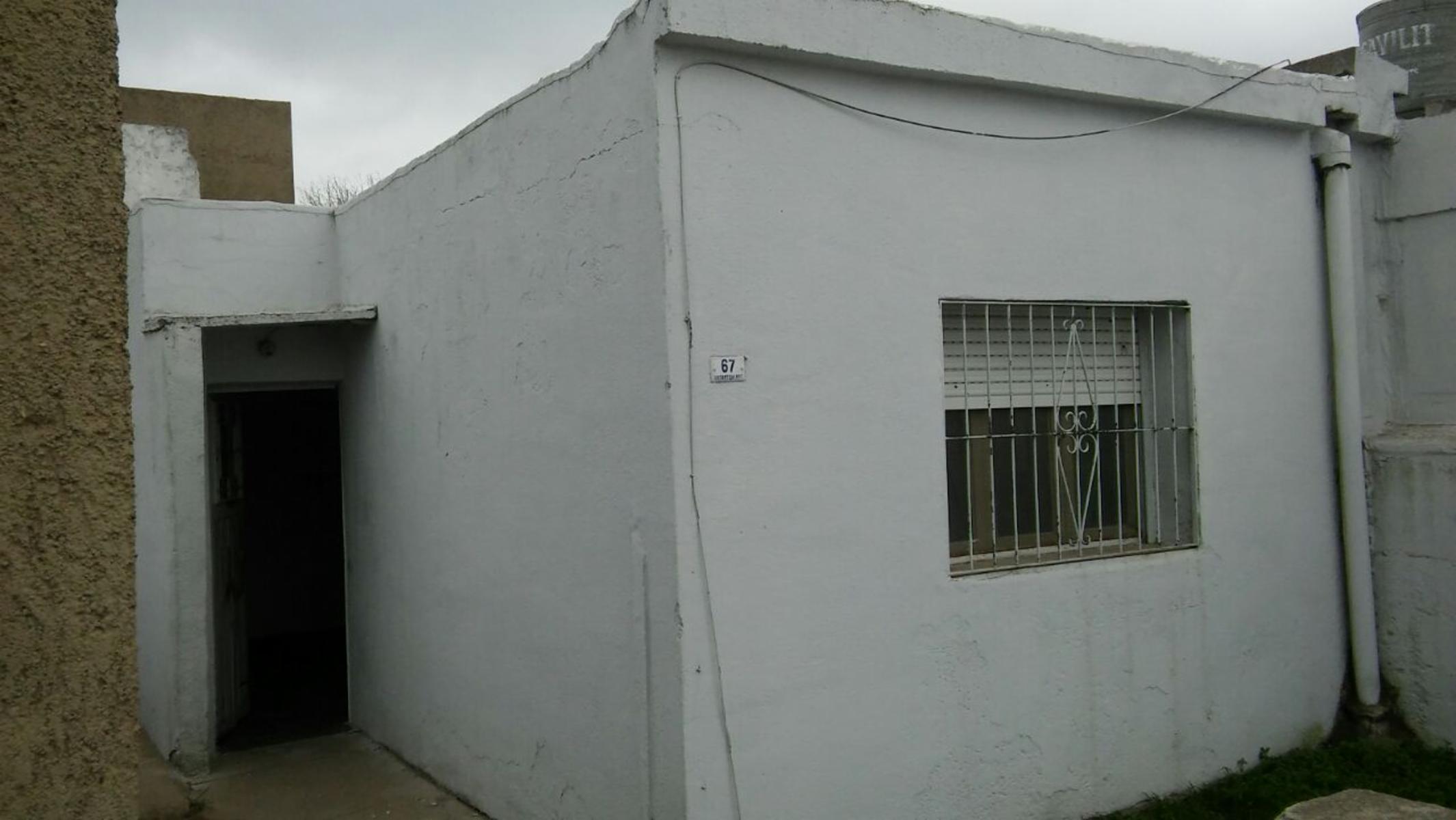 Casa y tres Duplex internos con entrada independiente. — foto 6