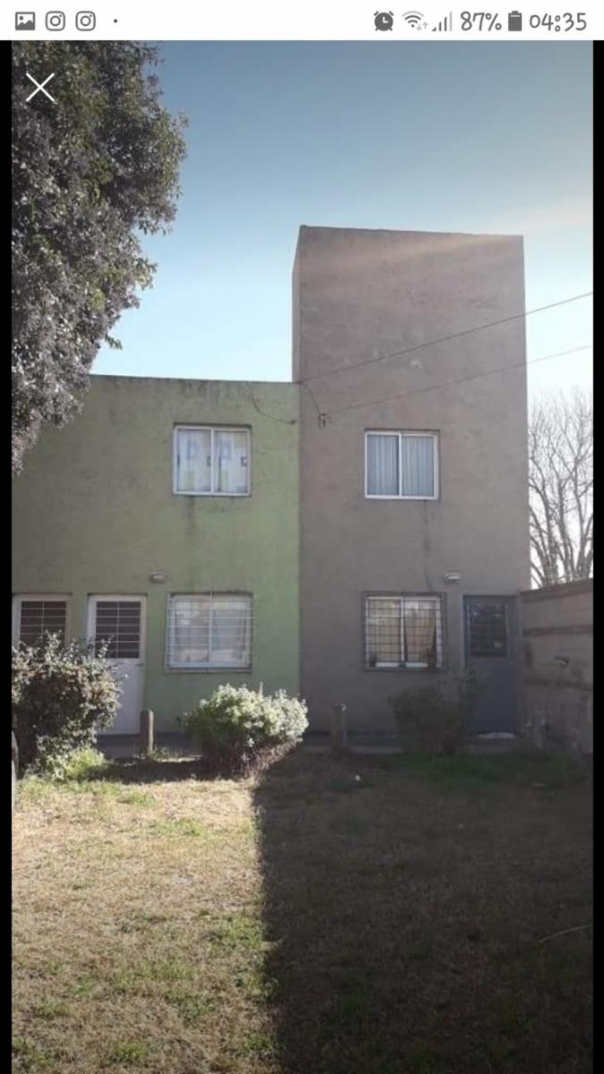 Casa y tres Duplex internos con entrada independiente. — foto 8