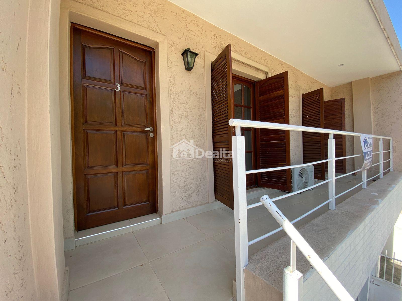Casa en planta alta en alquiler. - 1