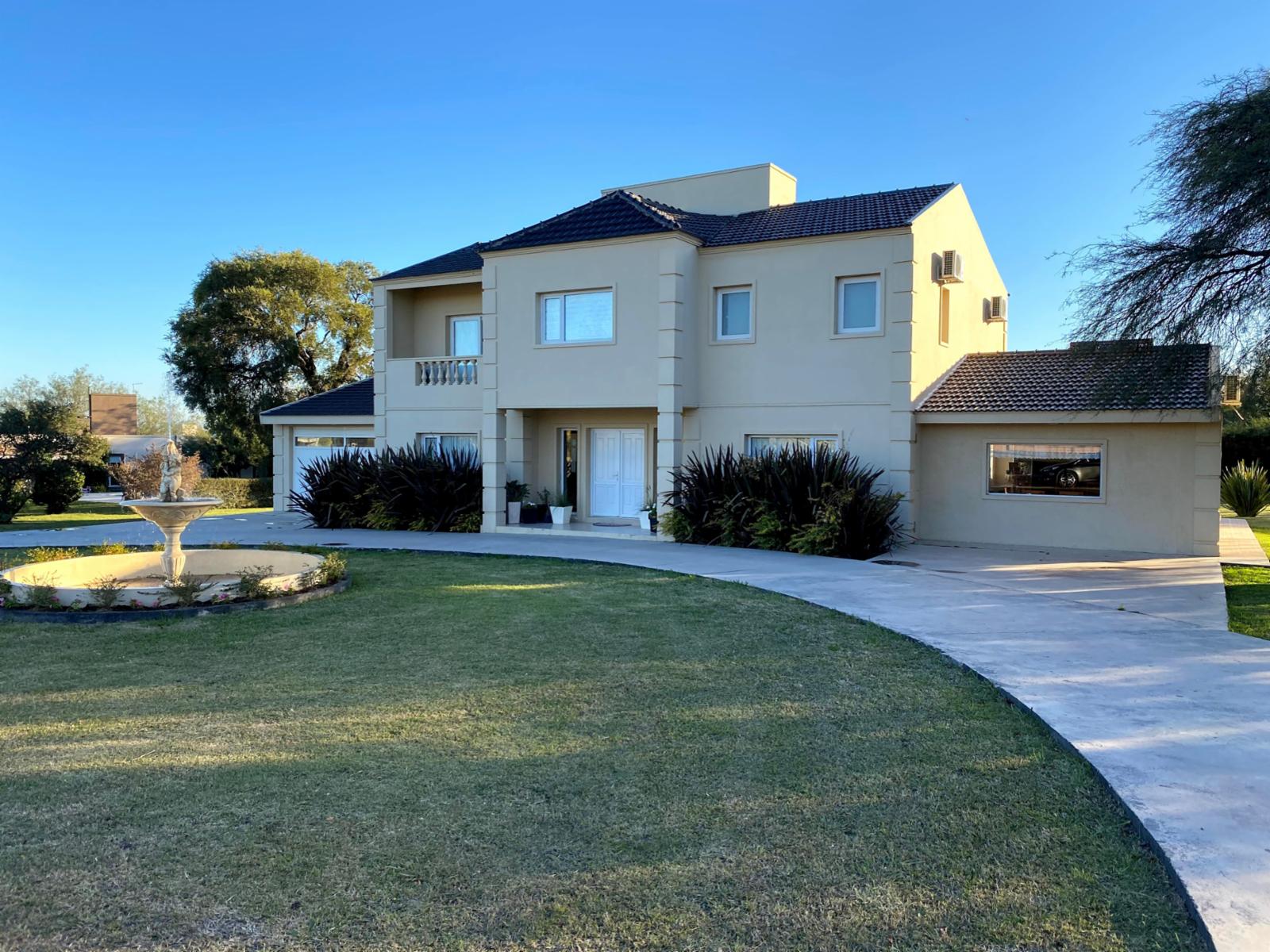 Casa de 3 dormitorios en Country Causana localidad de Malagueño — foto 9