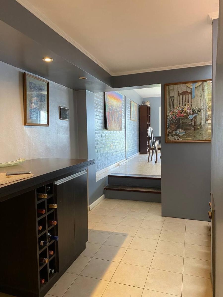 Casa con local en venta — foto 4