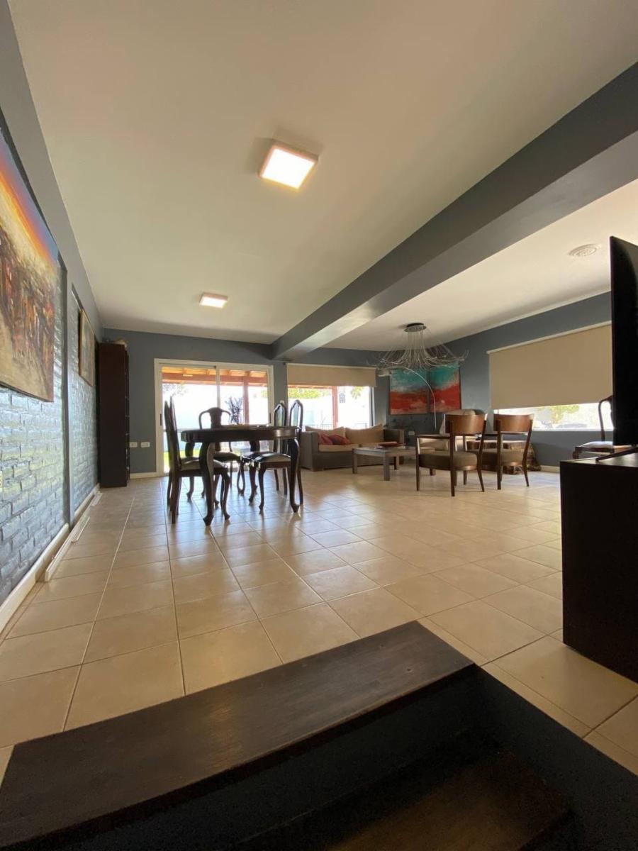 Casa con local en venta — foto 7