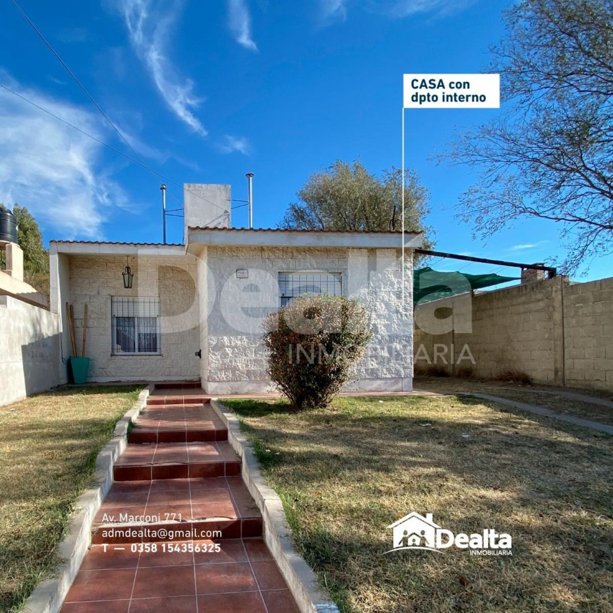 Casa con departamento interno