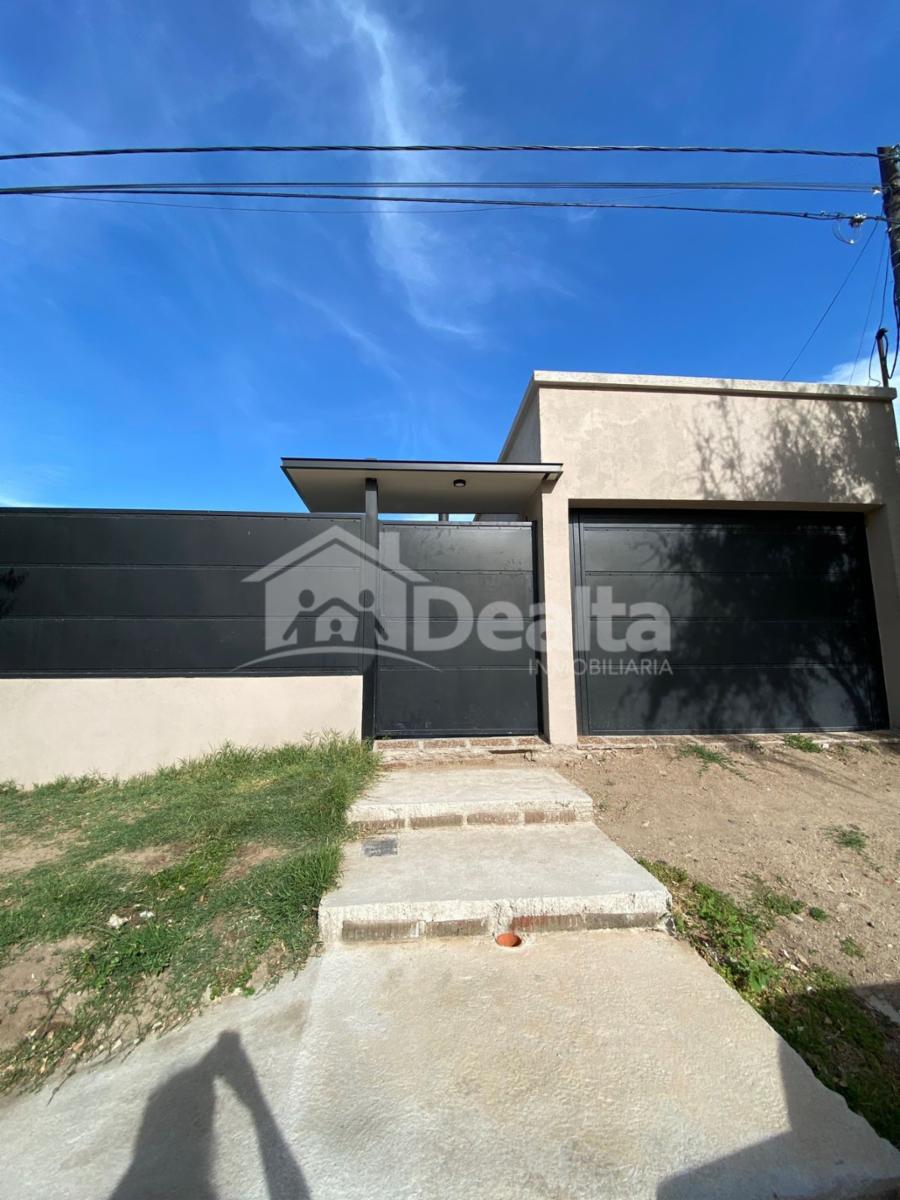Casa con pileta en Barrio Fénix