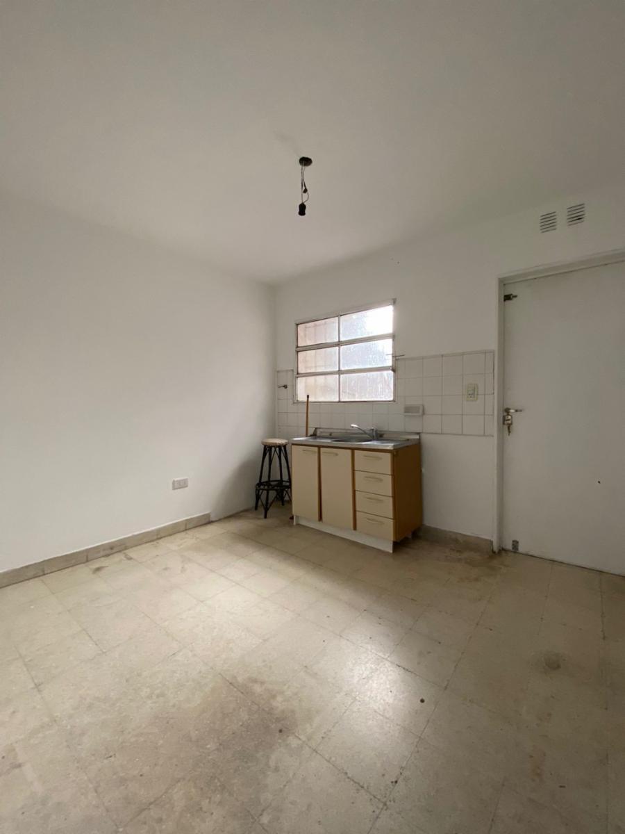 Local con departamento en planta alta - 10