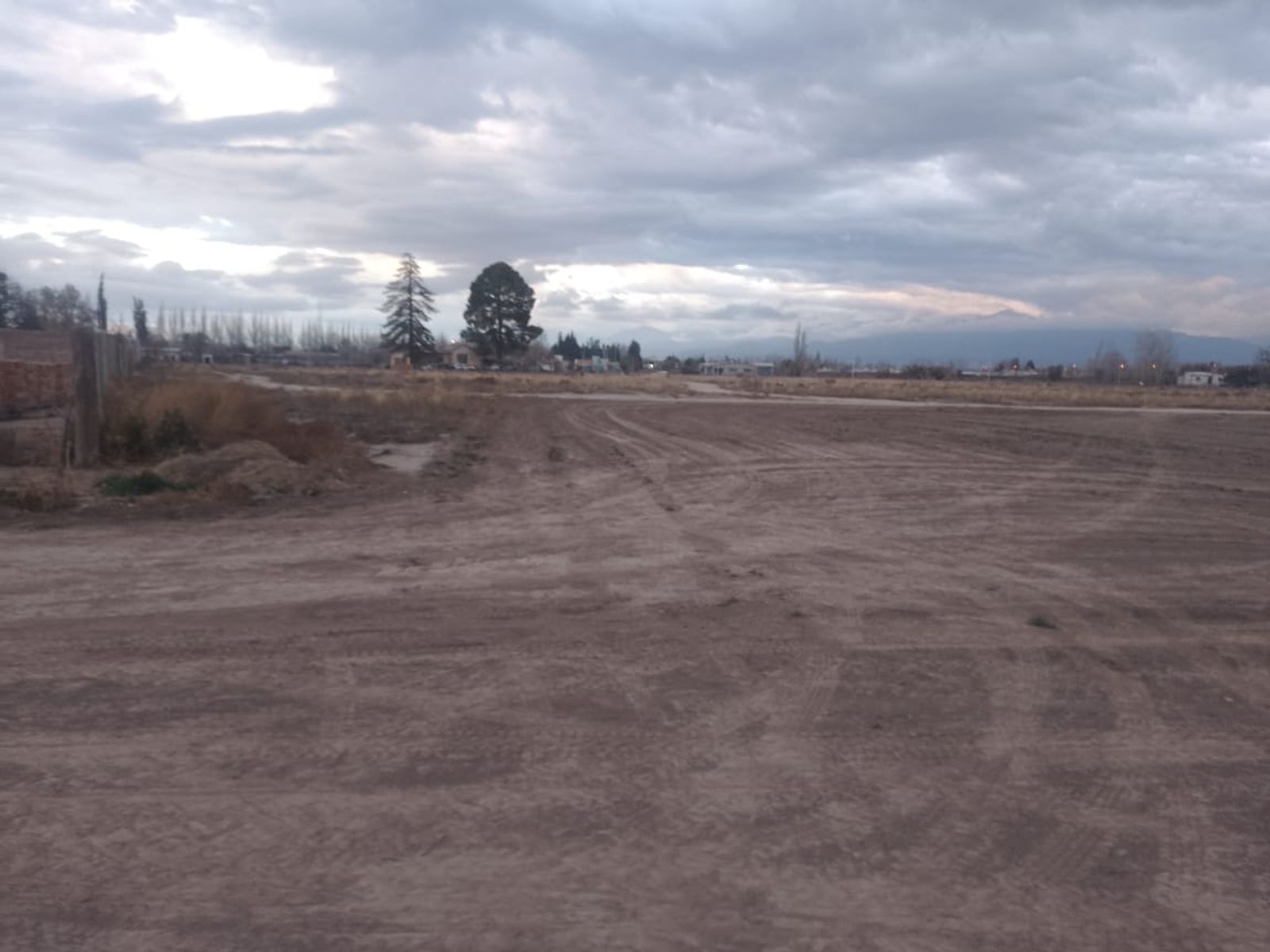 Lote en Venta La Consulta - 2000mts - 4
