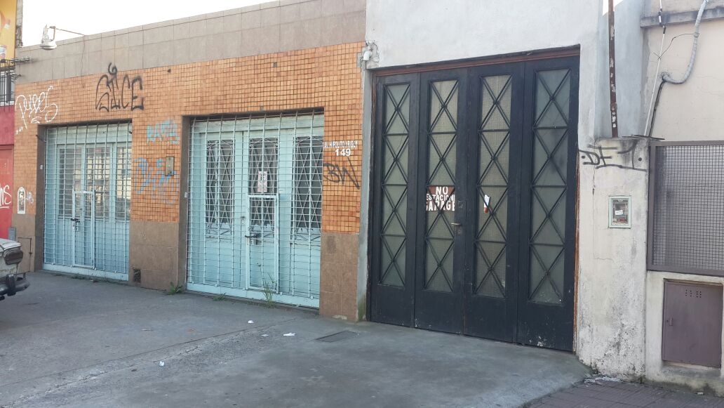 LOCALES (2) CON GALPON SOBRE AV.HIP. YRIGOYEN AL 100 EN MORÓN