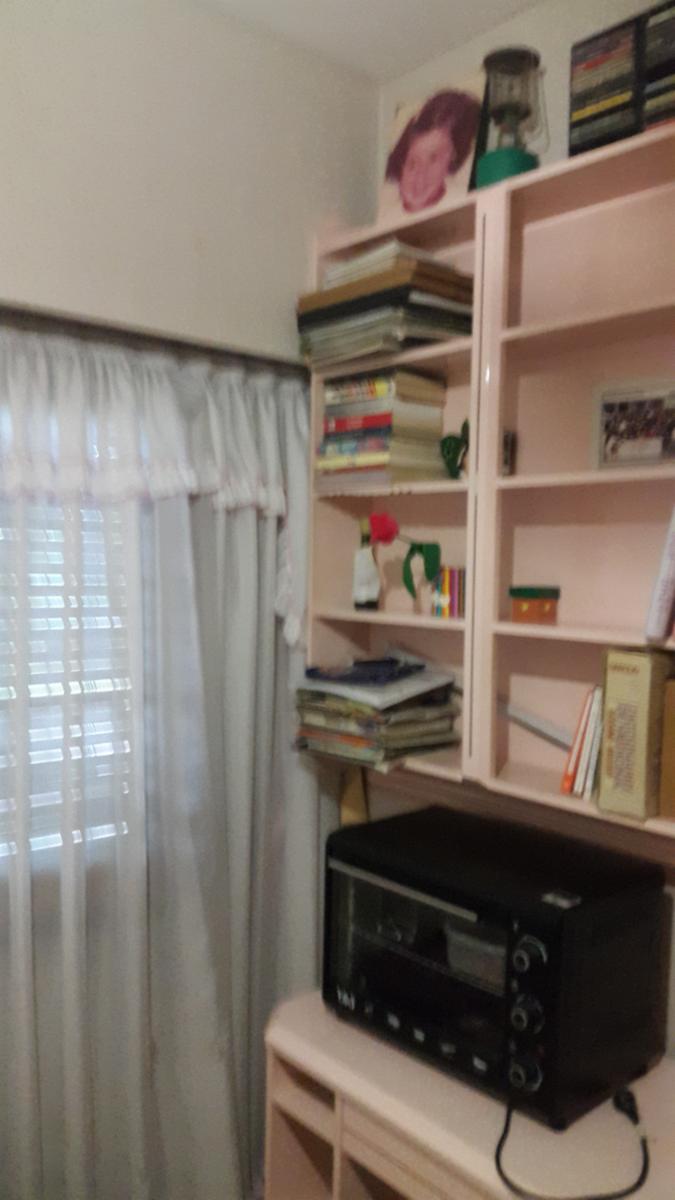 IMPORTANTE PROPIEDAD DE 5 AMBIENTES Y DOS PLANTAS SOBRE ÁMPLIO TERRENO — foto 4