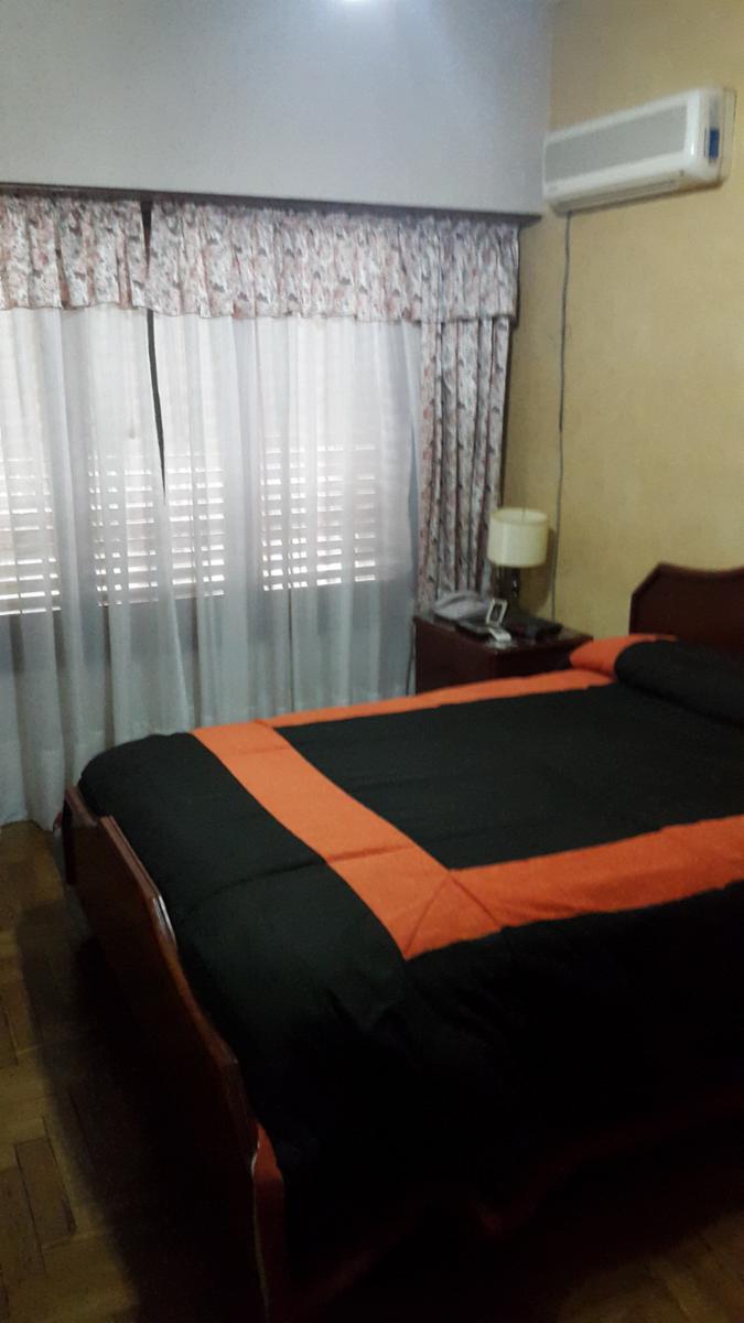 IMPORTANTE PROPIEDAD DE 5 AMBIENTES Y DOS PLANTAS SOBRE ÁMPLIO TERRENO — foto 14