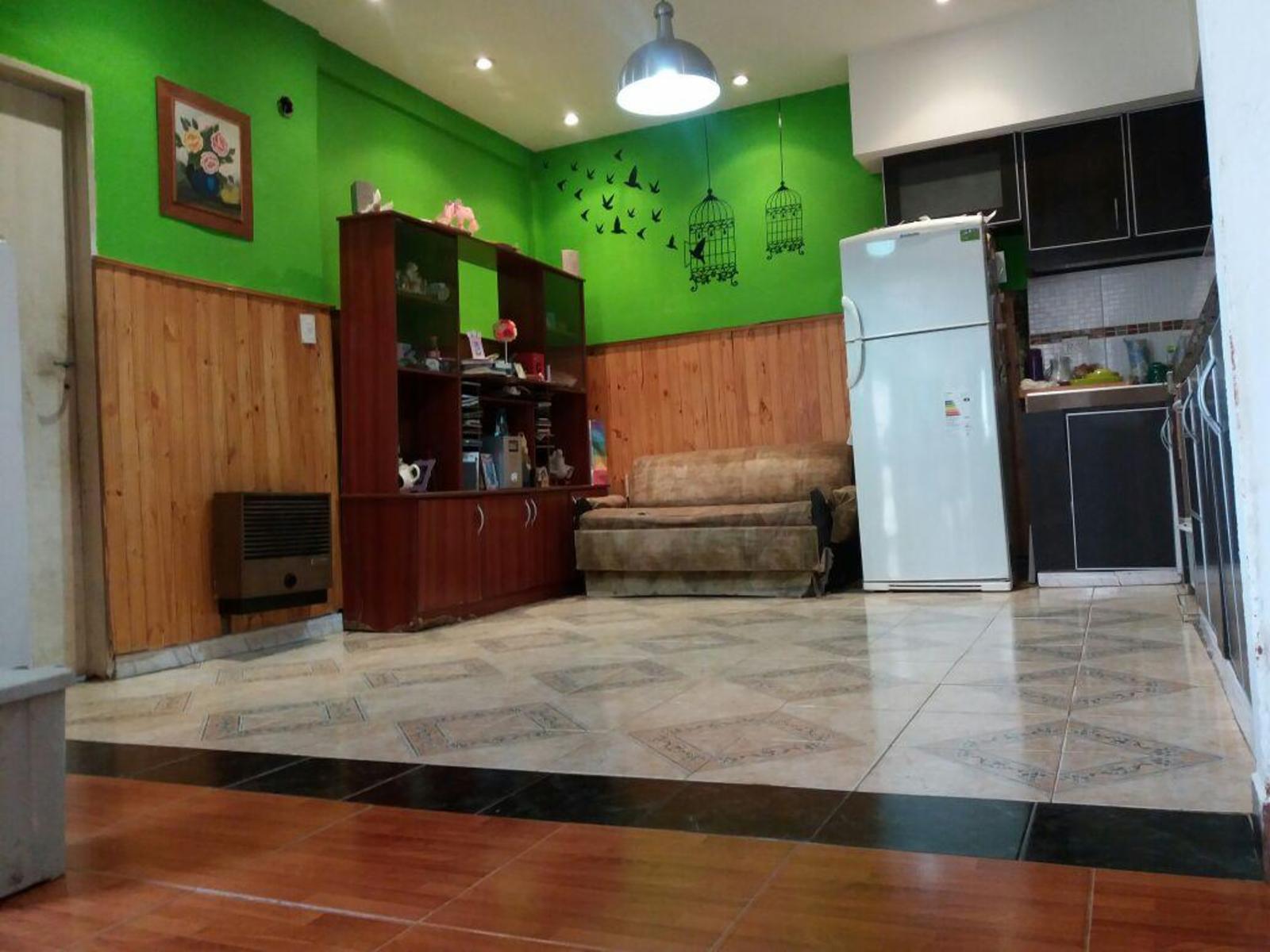 CASA DE TRES AMBIENTES DE ÁMPLIAS HABITACIONES Y TODOS LOS SERVICIOS — foto 9