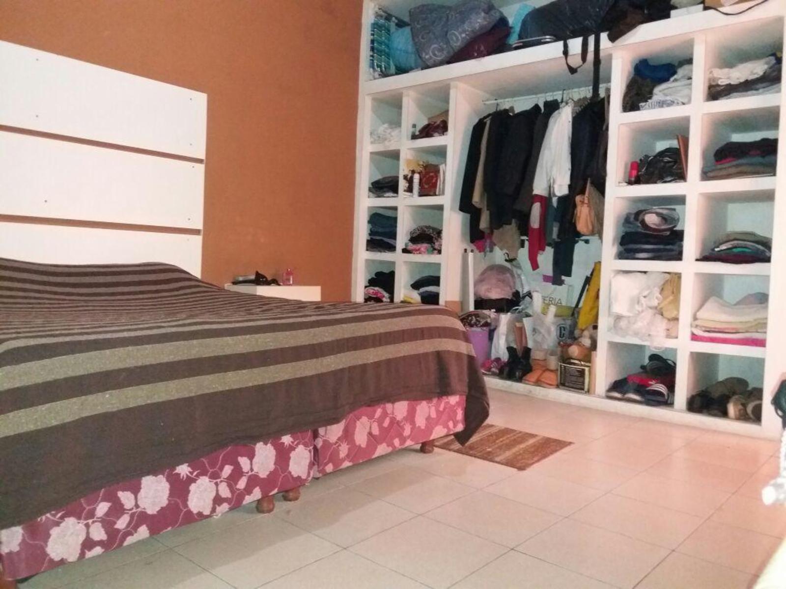 CASA DE TRES AMBIENTES DE ÁMPLIAS HABITACIONES Y TODOS LOS SERVICIOS — foto 11