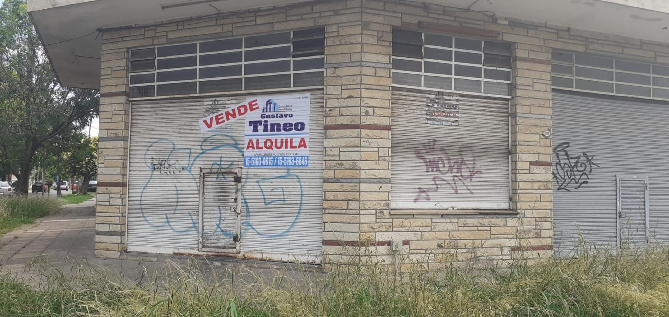 ALQUILER ÁMPLIO LOCAL EN ESQUINA A MEDIA CUADRA DE LA AV. HIPÓLITO YRIGOYEN - 2