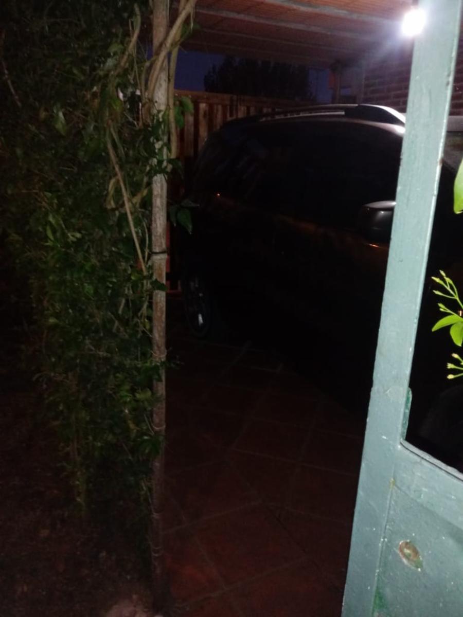 CASA DE DOS AMBIENTES CON QUINCHO A TRES CUADRAS DE LA PLAYA EN LAS TONINAS — foto 6