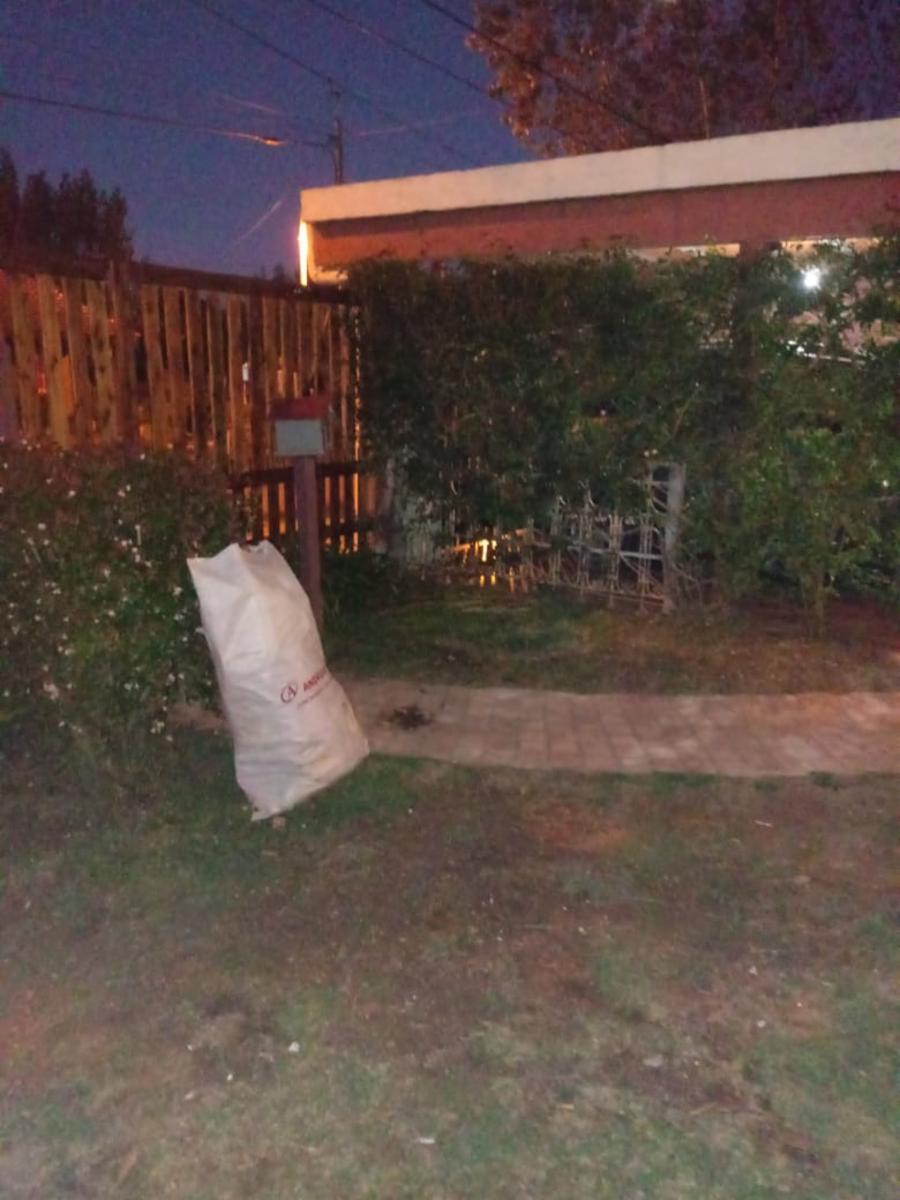 CASA DE DOS AMBIENTES CON QUINCHO A TRES CUADRAS DE LA PLAYA EN LAS TONINAS — foto 11