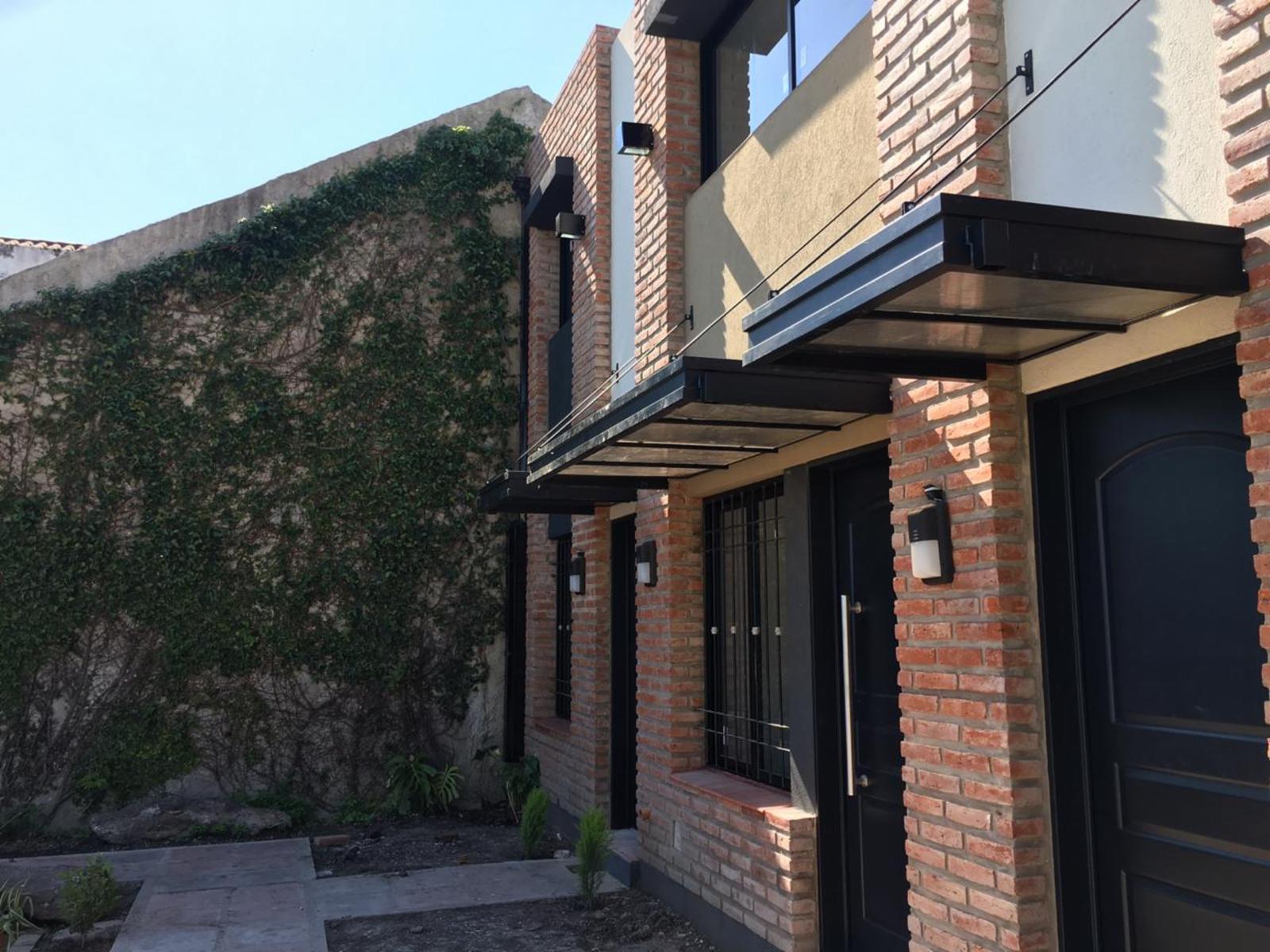 TRES UNIDADES FUNCIONALES TIPO DUPLEX CON PATIO, COCHERA Y PARQUIZADO A ESTRENAR — foto 13