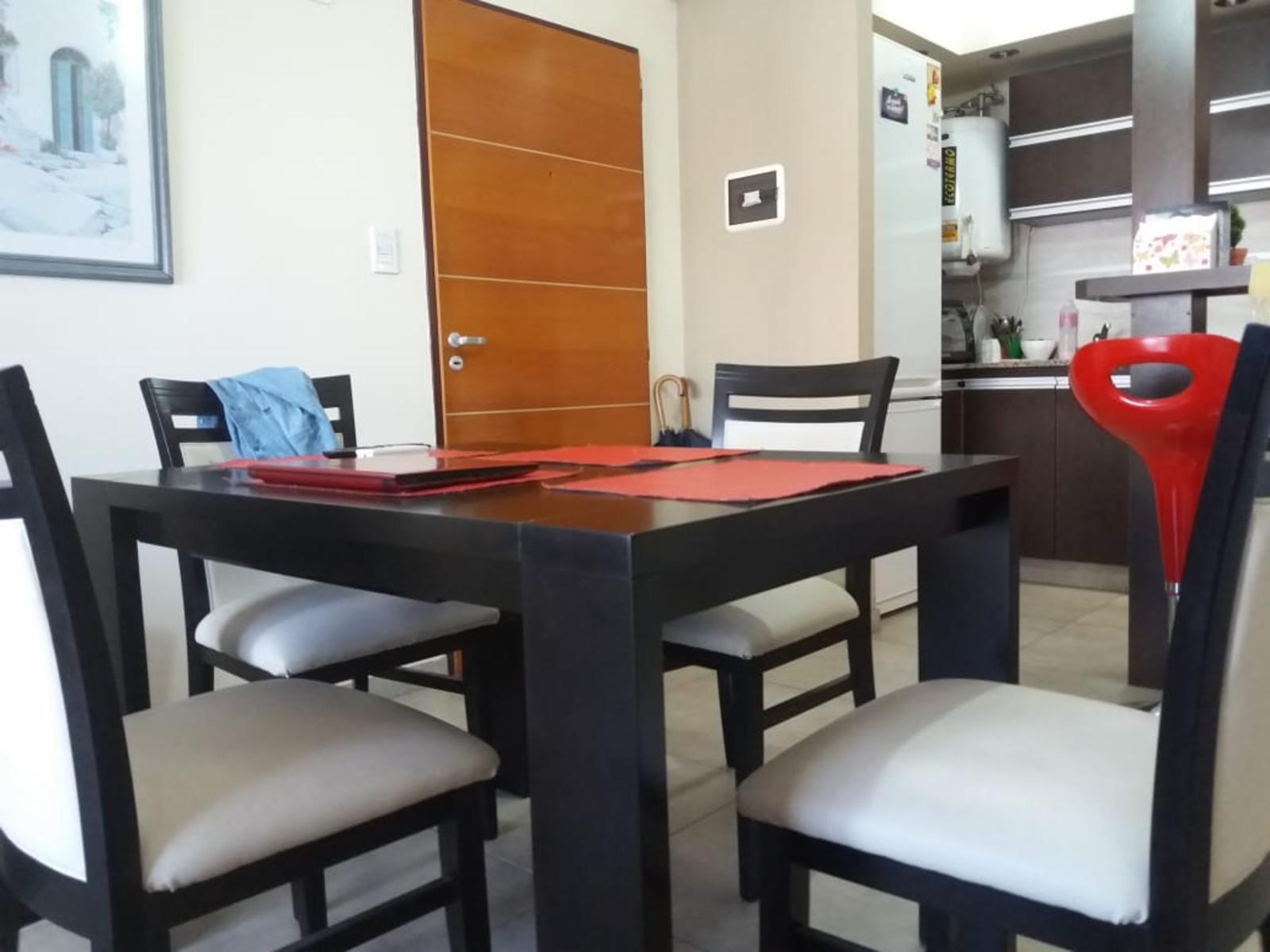 INVERSIONISTAS Y EXIGENTES - DEPARTAMENTO 2 AMBIENTES. C/ COCHERA AMPLIA EN EDIFICIO DE CATEGORÍA - PRECIO CONTADO CONVERSABLE Ó ADELANTO 70 Y CUOTAS SIN INTERES — foto 3