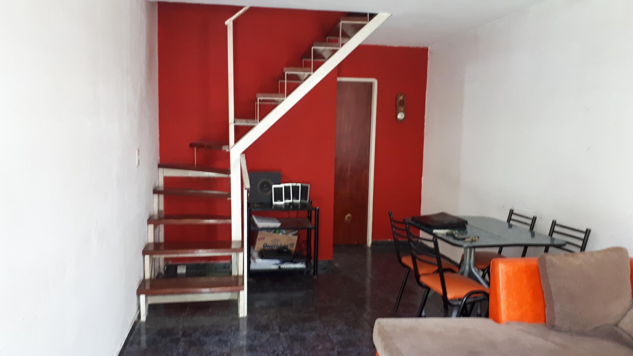 DUPLEX 3 Ambientes a Metros de Av. H. Yrigoyen — foto 2
