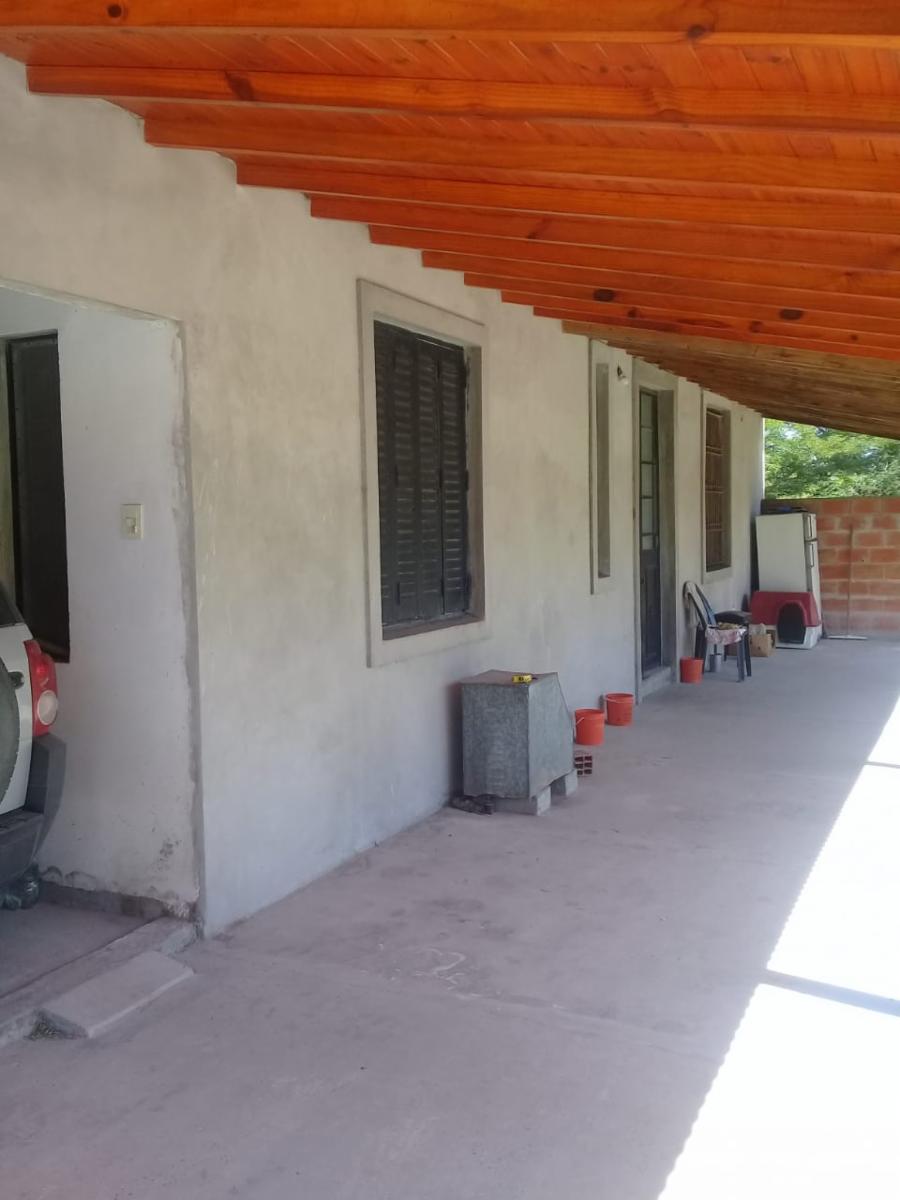 CASA ESTILO CAMPO EN LA CIUDAD DE VILLARS EN TERRENO DE 750 m² - 2
