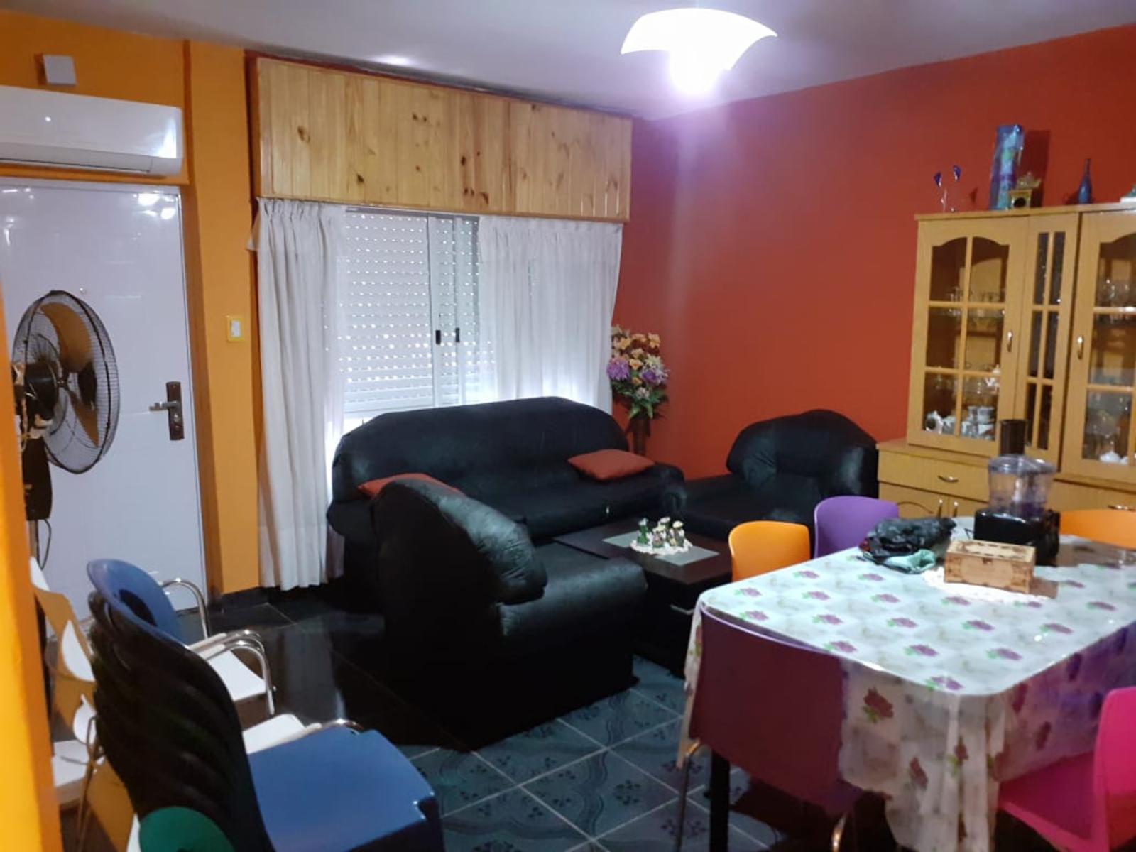 ESQUINA DE TRES AMBIENTES MÁS UN PH MONOAMBIENTE ZONA CASTELAR — foto 9
