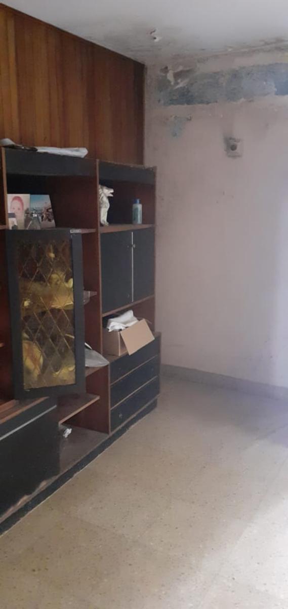 EXCELENTE PROPIEDAD CON UNA CASA EN ESQUINA, DEPARTAMENTO A TERMINAR Y DOS LOCALES EN BLOQUE — foto 10