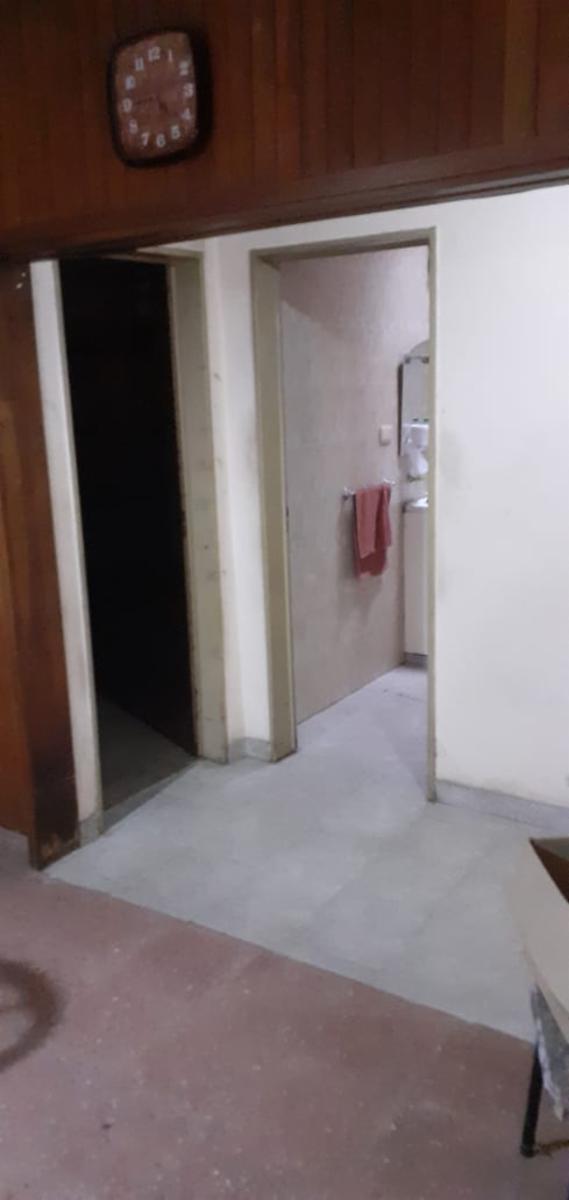 EXCELENTE PROPIEDAD CON UNA CASA EN ESQUINA, DEPARTAMENTO A TERMINAR Y DOS LOCALES EN BLOQUE — foto 13