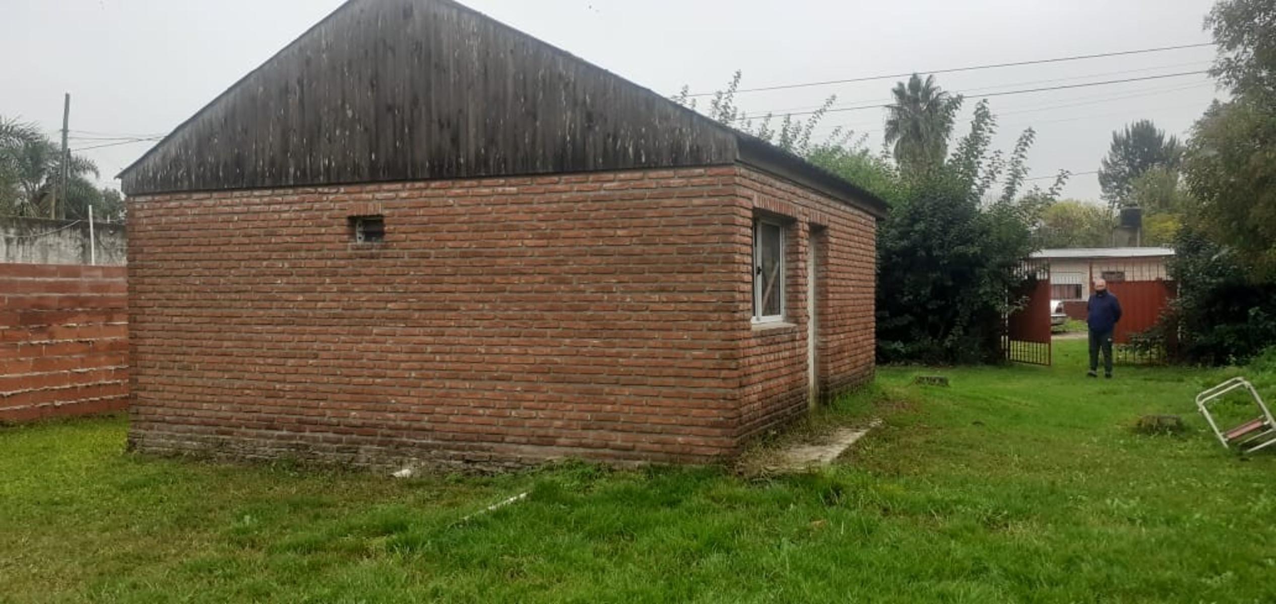CASA SOBRE ÁMPLIO LOTE DE 860 m² EN PONTEVEDRA A 4 CUADRAS DE BOULEVAR UNIÓN — foto 2