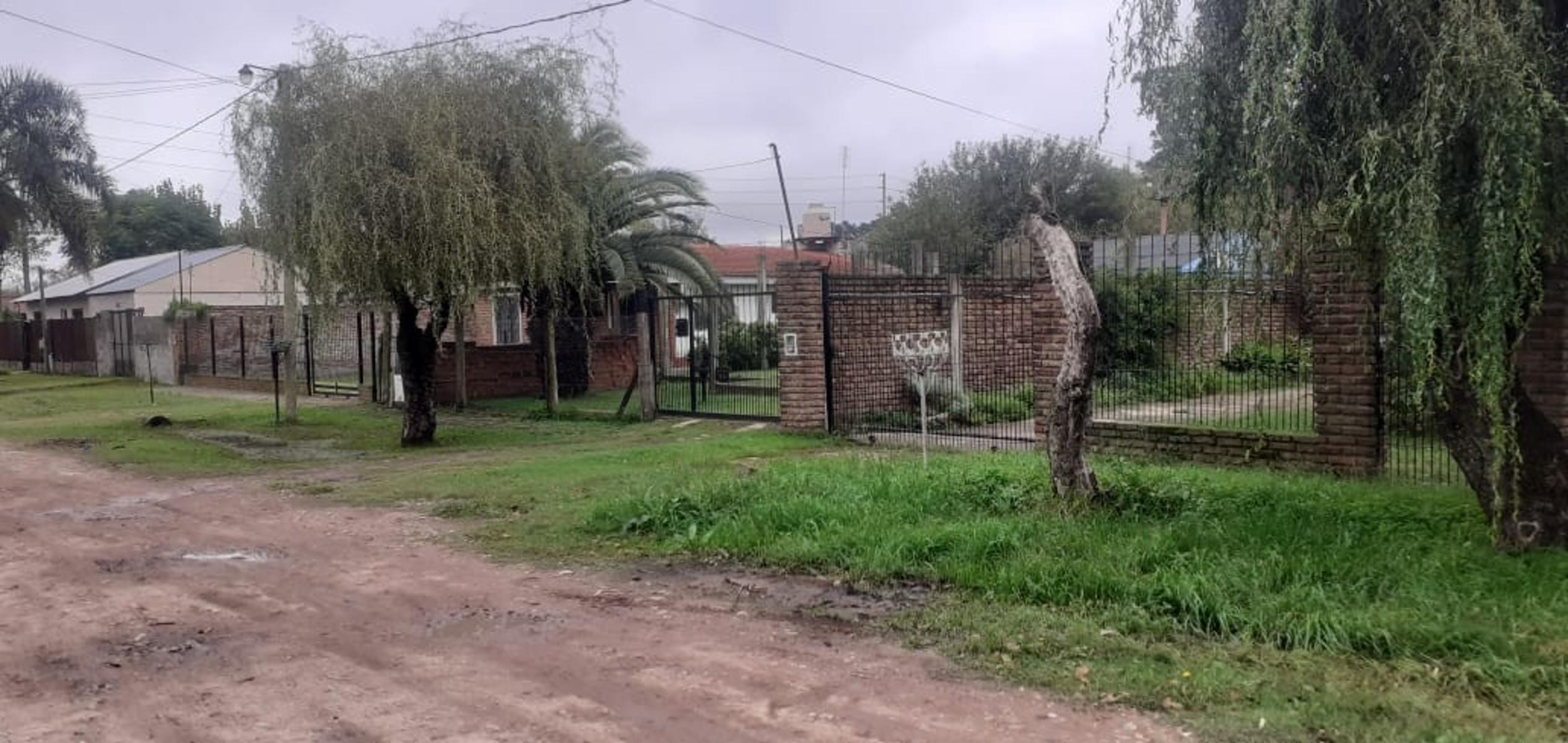 CASA SOBRE ÁMPLIO LOTE DE 860 m² EN PONTEVEDRA A 4 CUADRAS DE BOULEVAR UNIÓN — foto 5
