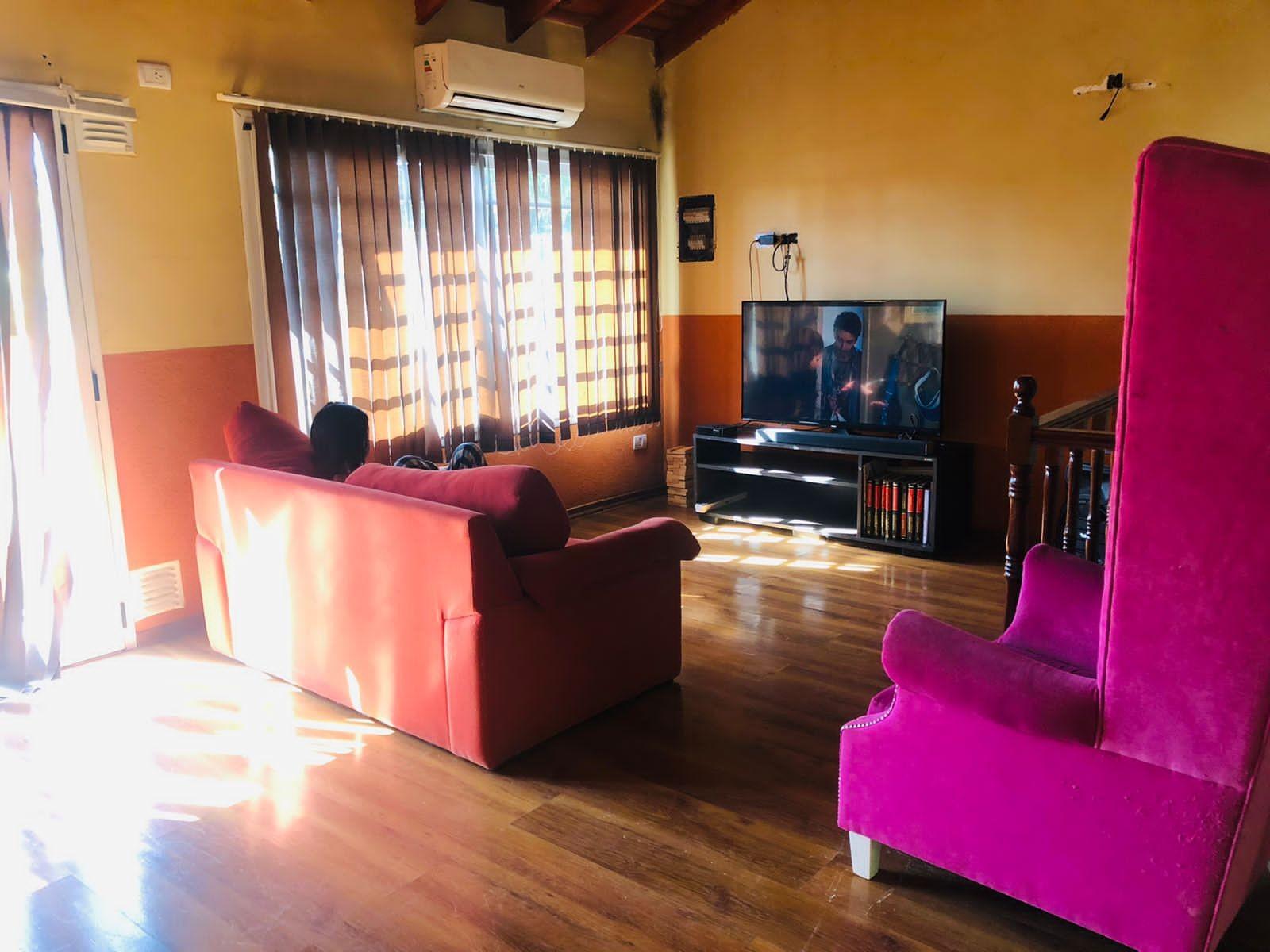 ¡GRAN OPORTUNIDADâ¦ - INTERESANTE CASA DE DOS PLANTAS EN VILLA LUZURIAGA — foto 5