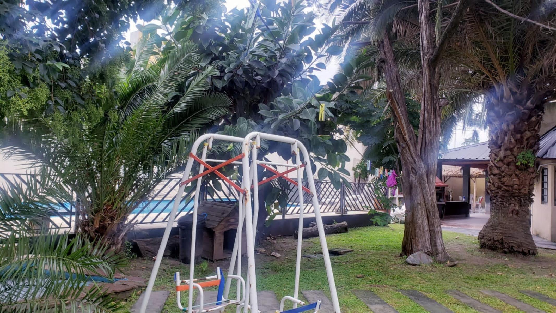 ¡GRAN OPORTUNIDADâ¦ - INTERESANTE CASA DE DOS PLANTAS EN VILLA LUZURIAGA — foto 10