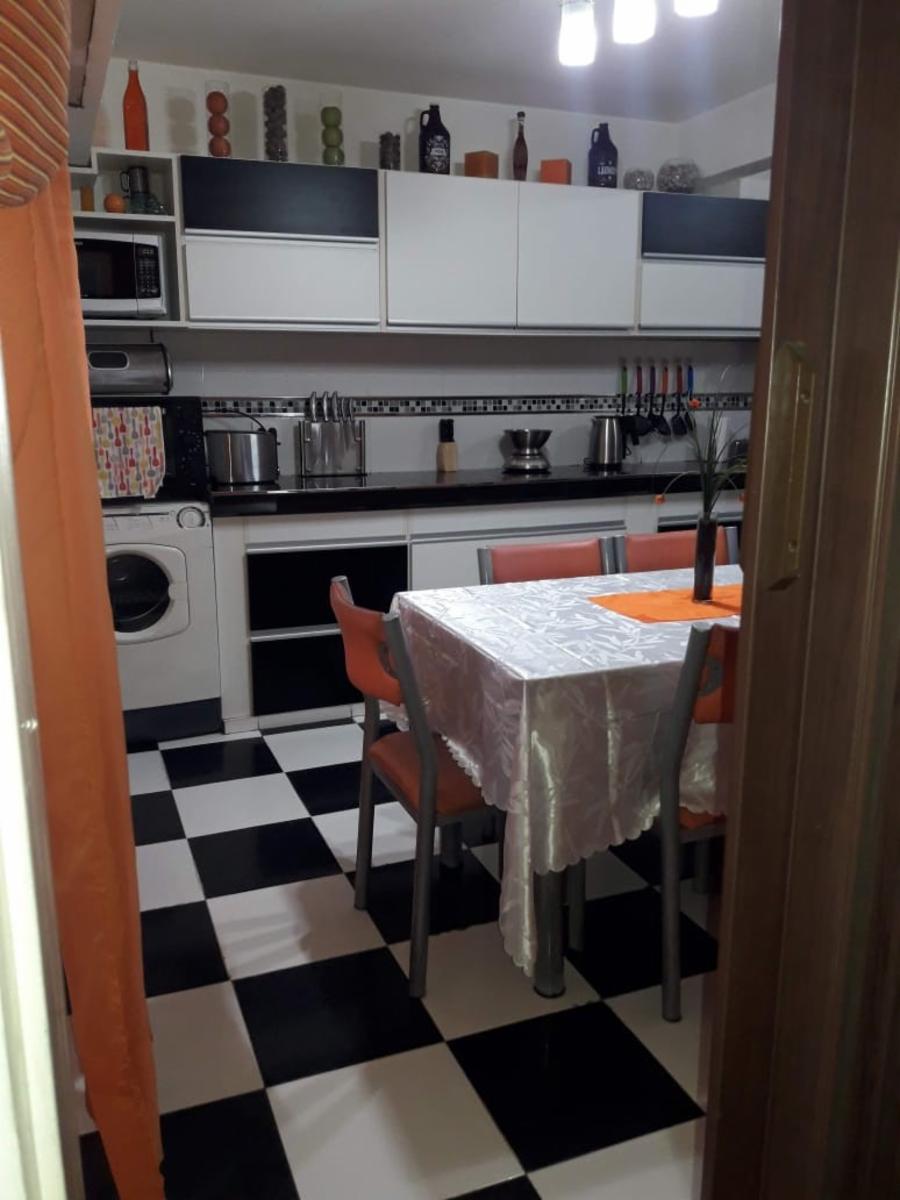 ÁMPLIA CASA DE 4 AMBIENTES DE 2 PLANTAS CON LOCAL EN LAFERRERE — foto 11
